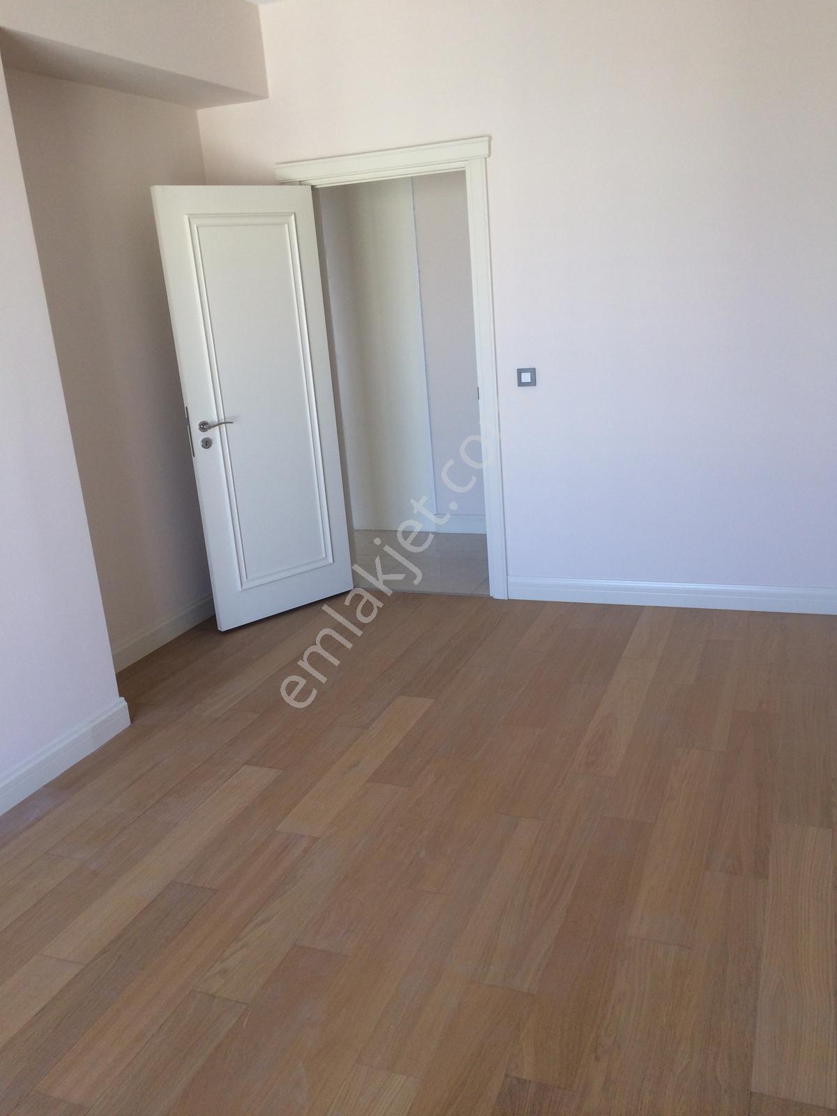 Venezia Da Balkonlu Avm Mz Oturuma Hzr Kiralık 3+1 Daire - Görsel 12