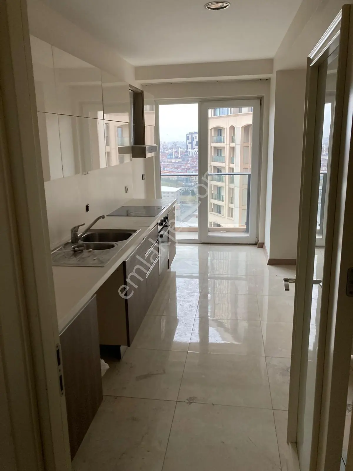 Venezia Da Balkonlu Avm Mz Oturuma Hzr Kiralık 3+1 Daire - Görsel 5