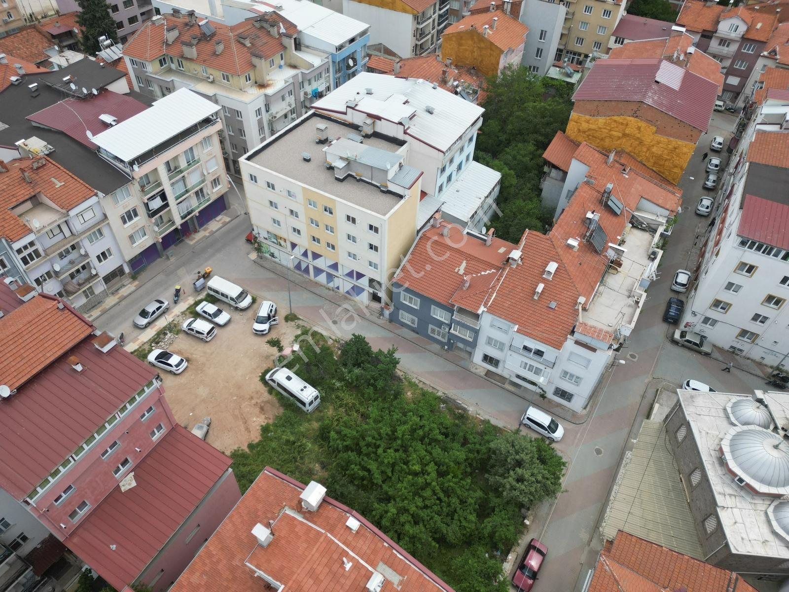 Favori'den Barbaros Cd 841 M2 Köşe Parsel | B-4 İmar - Görsel 24