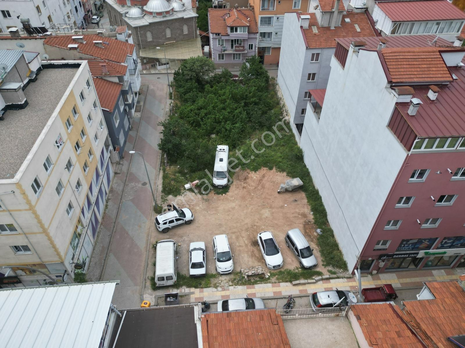 Favori'den Barbaros Cd 841 M2 Köşe Parsel | B-4 İmar - Görsel 8