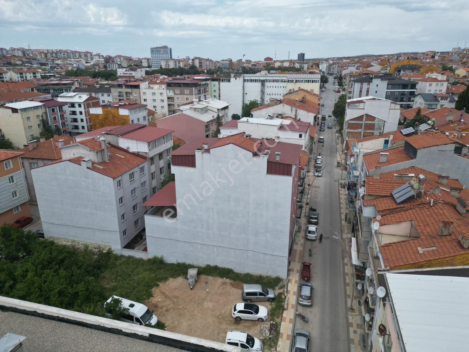Favori'den Barbaros Cd 841 M2 Köşe Parsel | B-4 İmar - Görsel 9