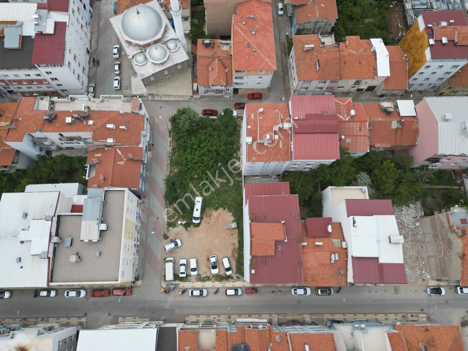 Favori'den Barbaros Cd 841 M2 Köşe Parsel | B-4 İmar - Görsel 18