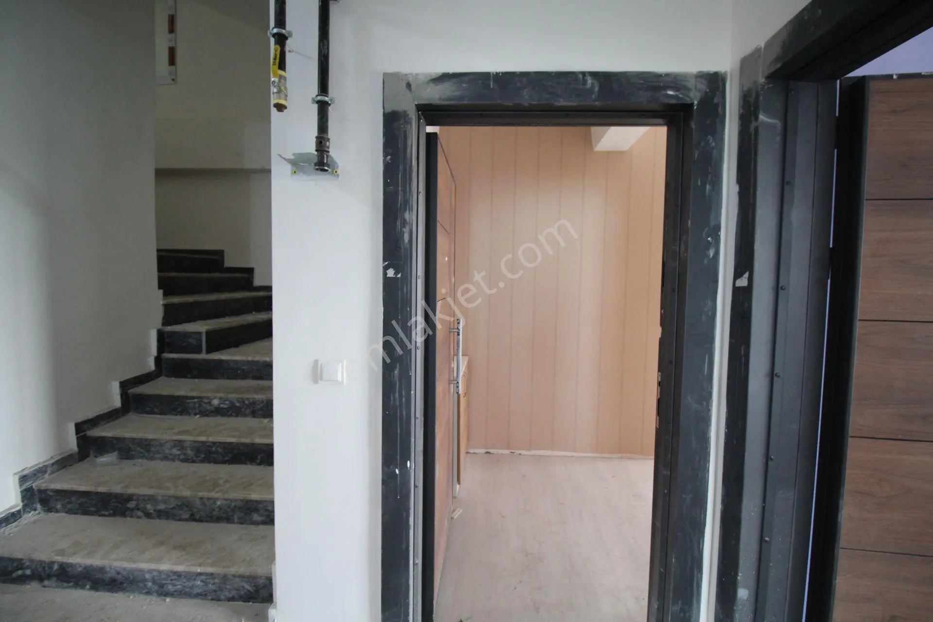 Aksarayt Aratol Bahçeli Konumu Güzel 1+1 Kiralık Daireler - Görsel 5