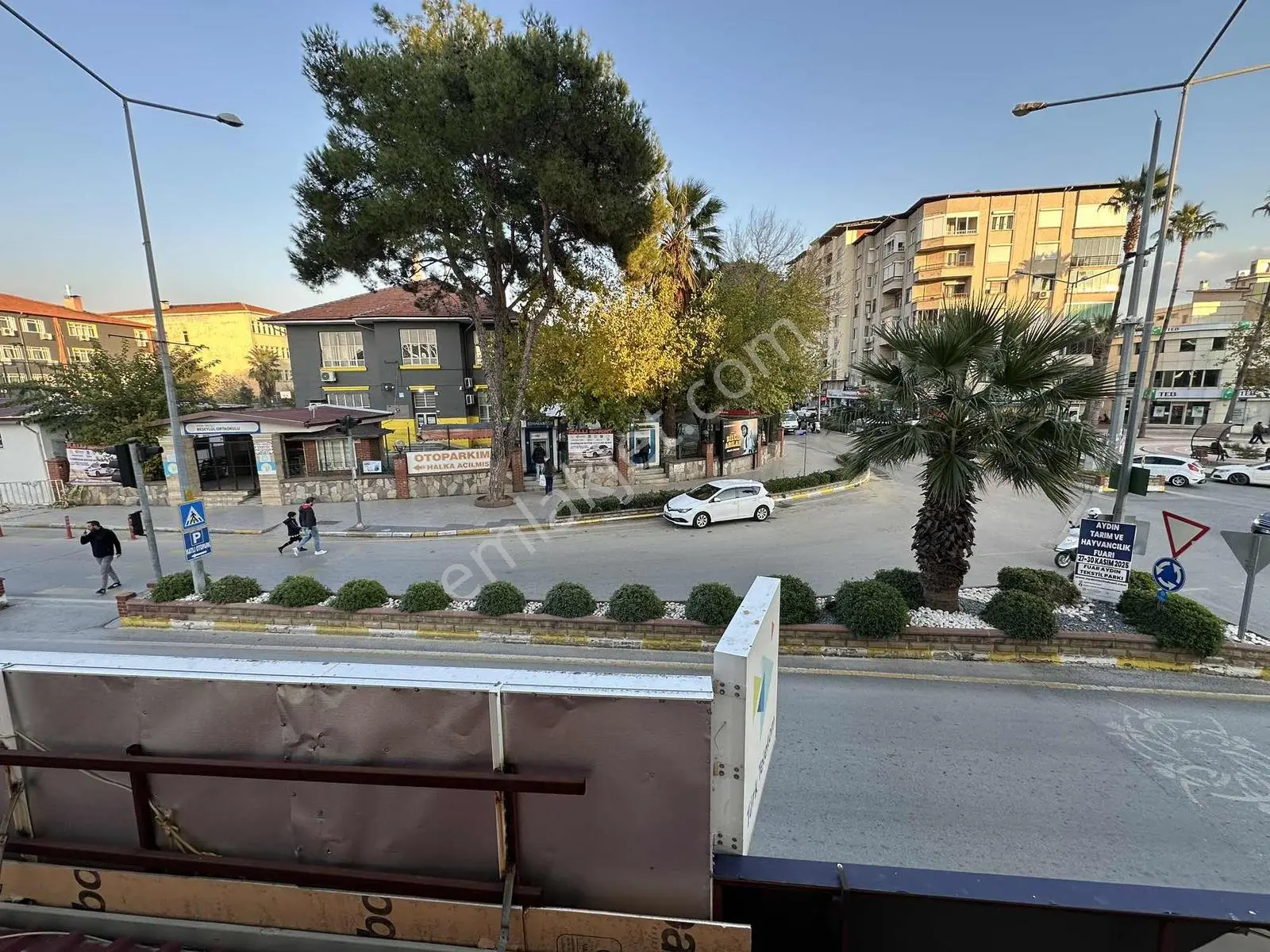 Nazilli'nin Kalbinde Hürriyet Caddesi'nde Satılık Dükkan - Görsel 2