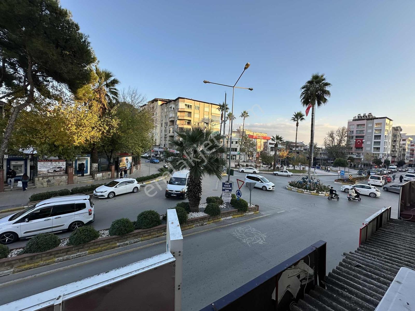 Nazilli'nin Kalbinde Hürriyet Caddesi'nde Satılık Dükkan - Görsel 10