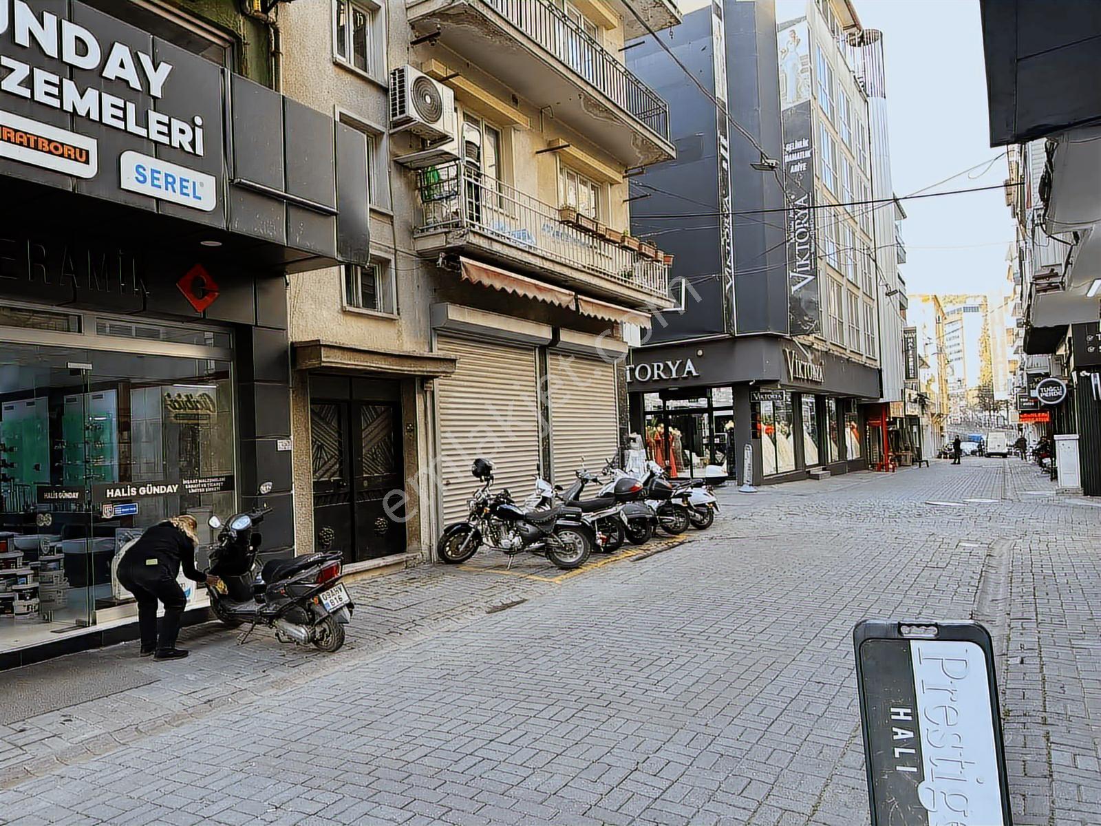 Yağcılar İçinde Satılık Köşe Dükkan - Görsel 4