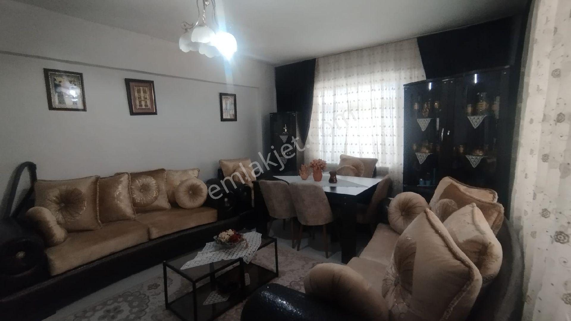 Polis Okulu Civarinda Satılık Geniş 2+1 - Görsel 12