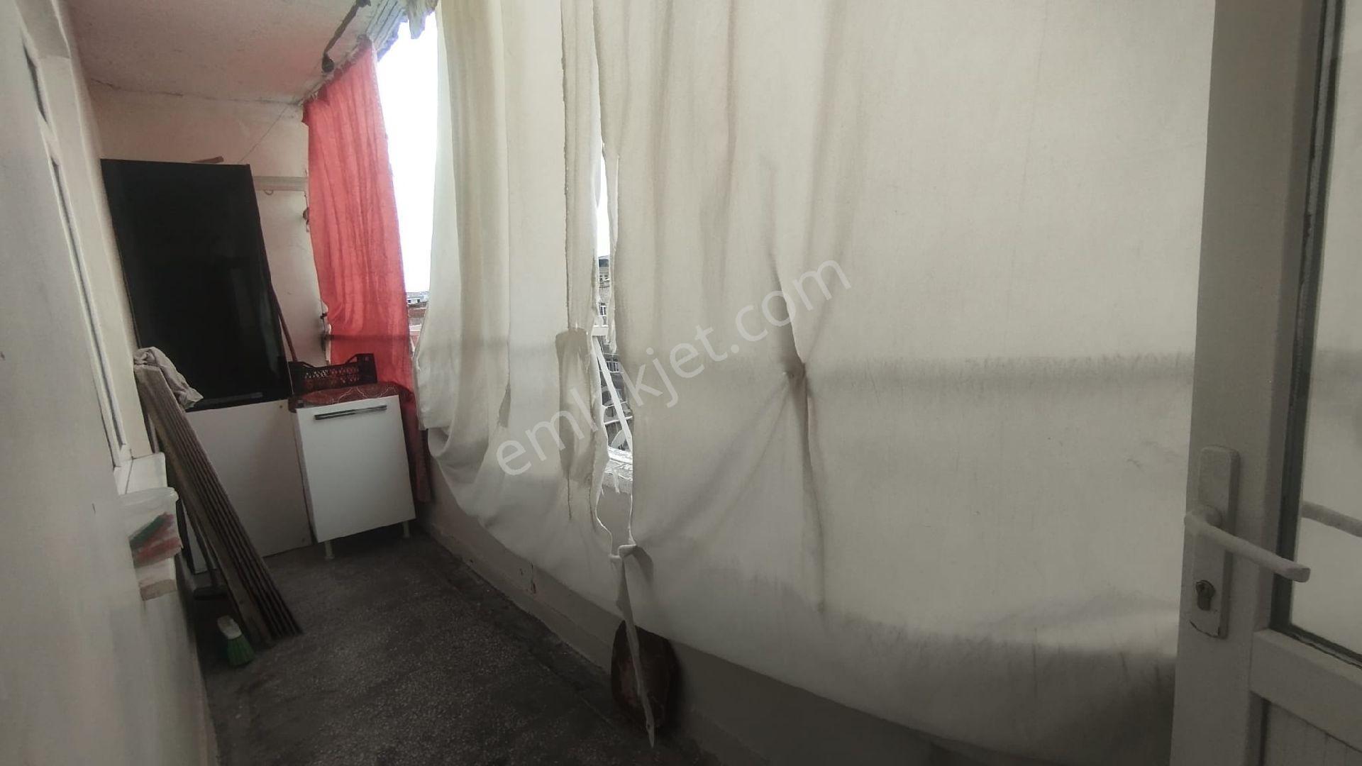 Polis Okulu Civarinda Satılık Geniş 2+1 - Görsel 23