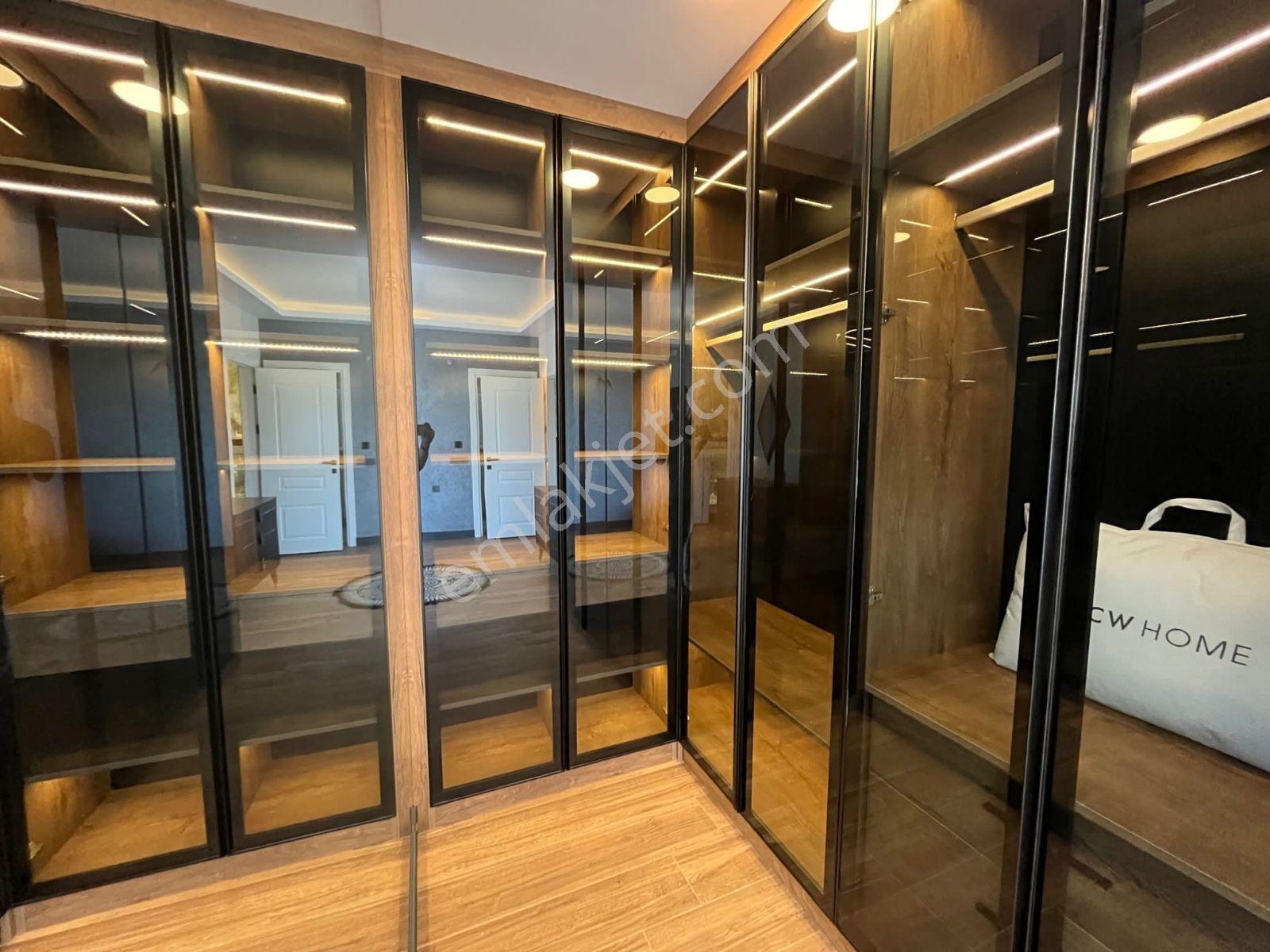 Kuşadası Akıllıev Sistemli Müstakil Havuzlu Eşyalılüks 4+1 Villa - Görsel 12