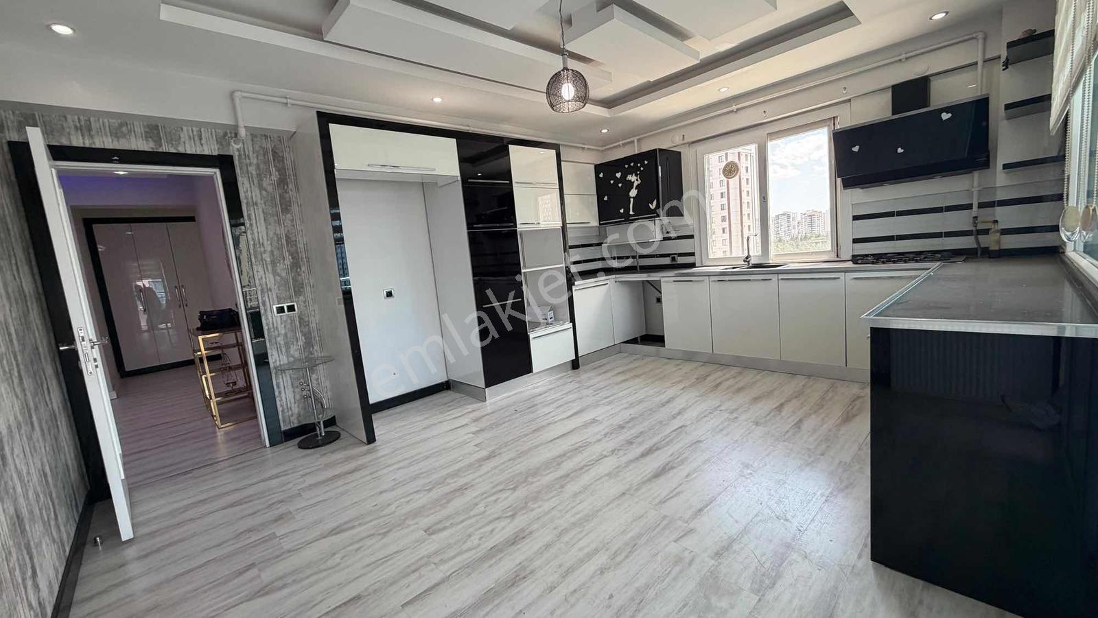 Üçkuyuların En Gözde 220 M2 4+1 Dairesi Satışta - Görsel 5