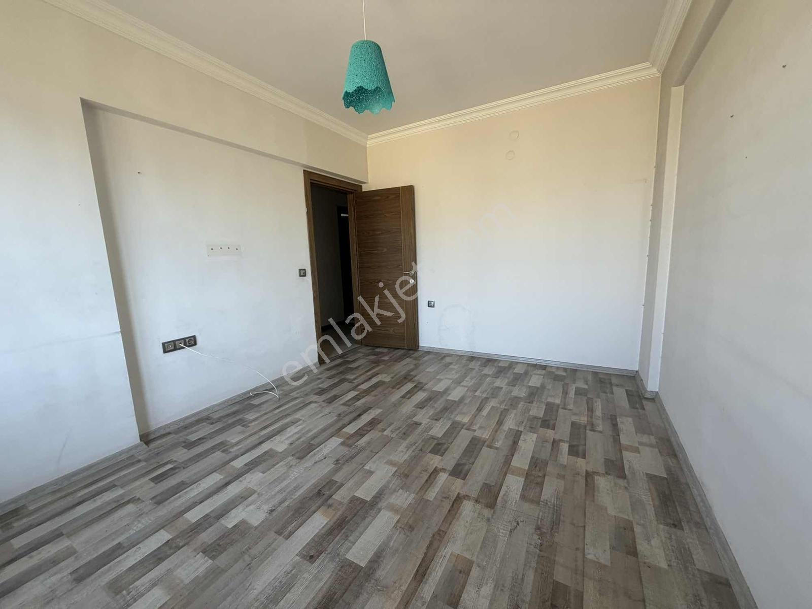 Özgün Gm'den - Güzelyurt Havuzlu Sitede Satılık 4+1 (boş) Daire - Görsel 34