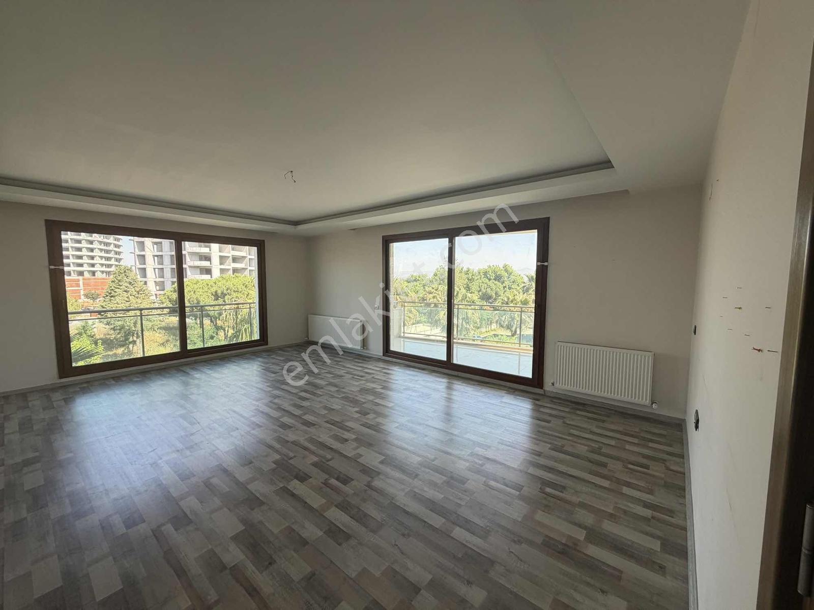 Özgün Gm'den - Güzelyurt Havuzlu Sitede Satılık 4+1 (boş) Daire - Görsel 13