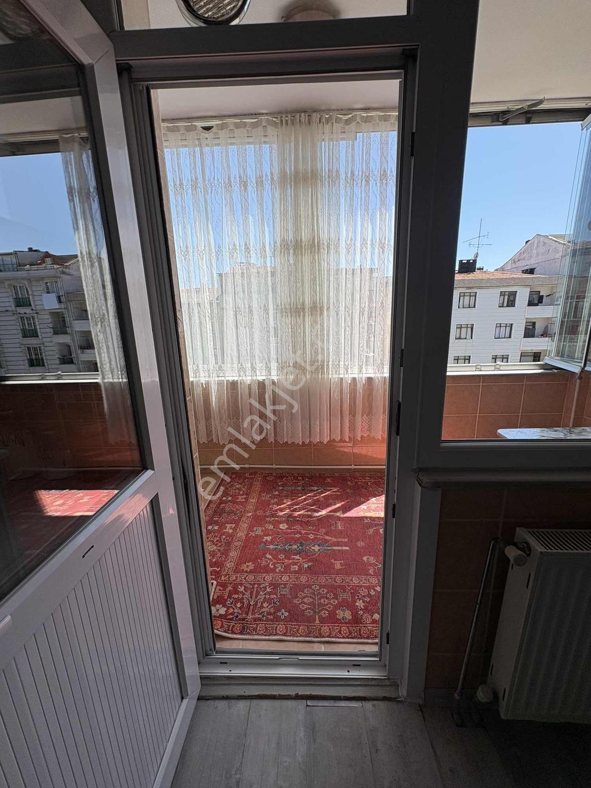 Yenibosna Zafer Mahallesi 'inde 3+1 Satılık Daire - Görsel 16