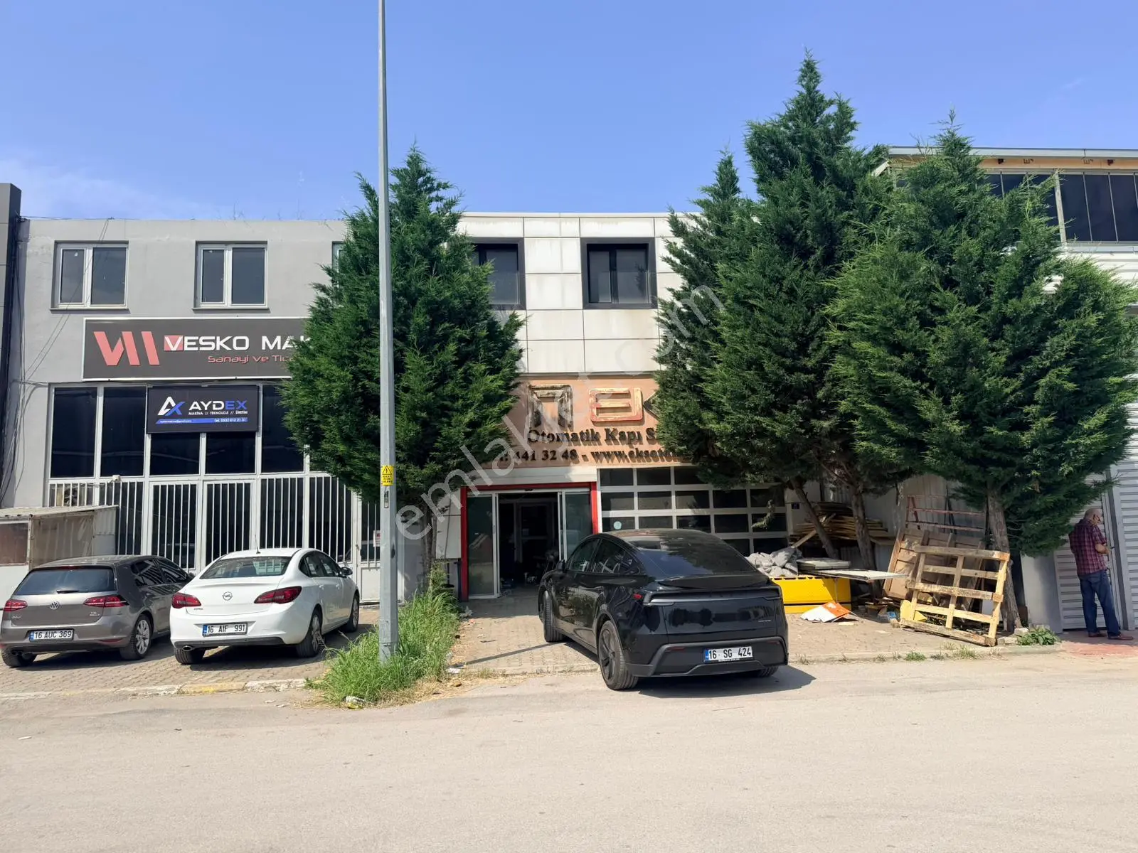 İzmir Yolu Üzeri Niltim De Kiralık İşyeri Dükkan Atölye - Görsel 4