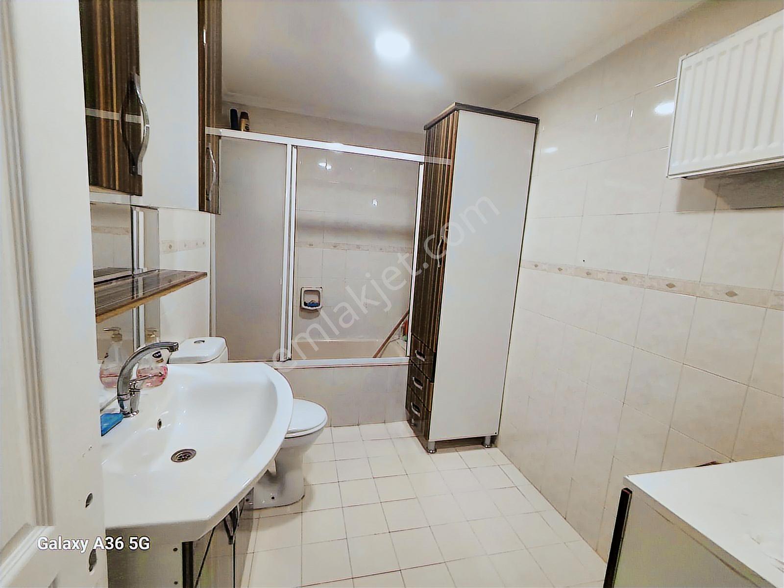Cumhuriyet Gayrimenkulden 3+1 Eşyalı Kiralık Daire - Görsel 14