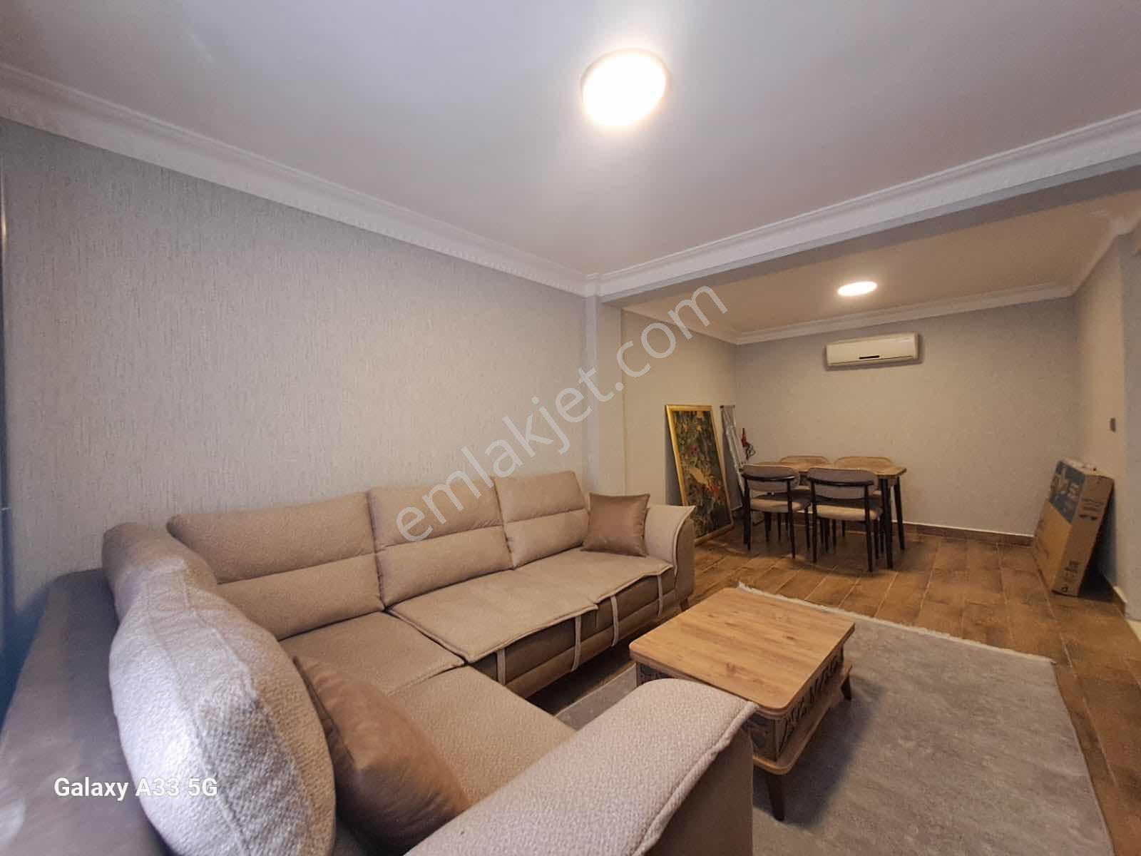 Cumhuriyet Gayrimenkulden 1+1 Full Eşyalı Daire - Görsel 15
