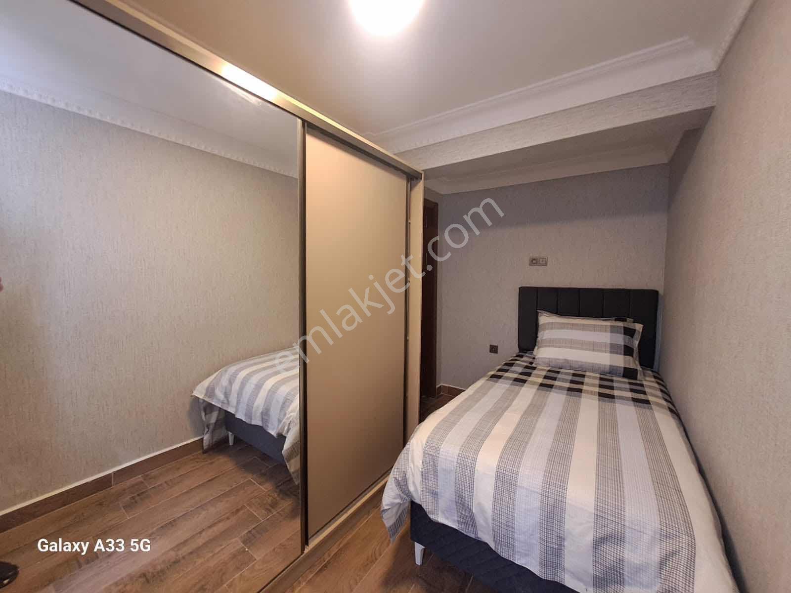 Cumhuriyet Gayrimenkulden 1+1 Full Eşyalı Daire - Görsel 17