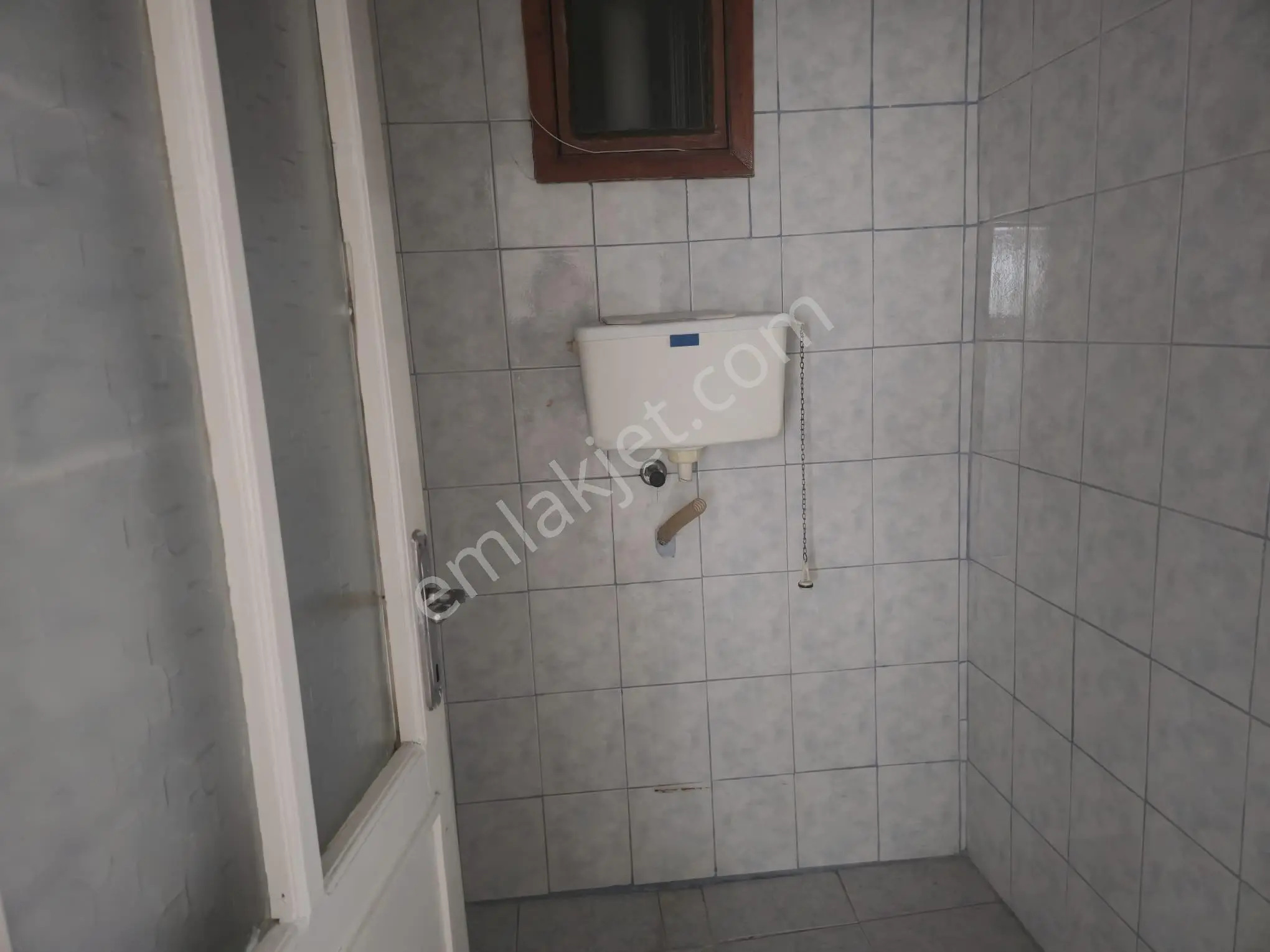 Nusratiye Mah.nefes Park Ve Yunus Emre Okulu Yakını Ara Kat 3+1 Satılık Daire