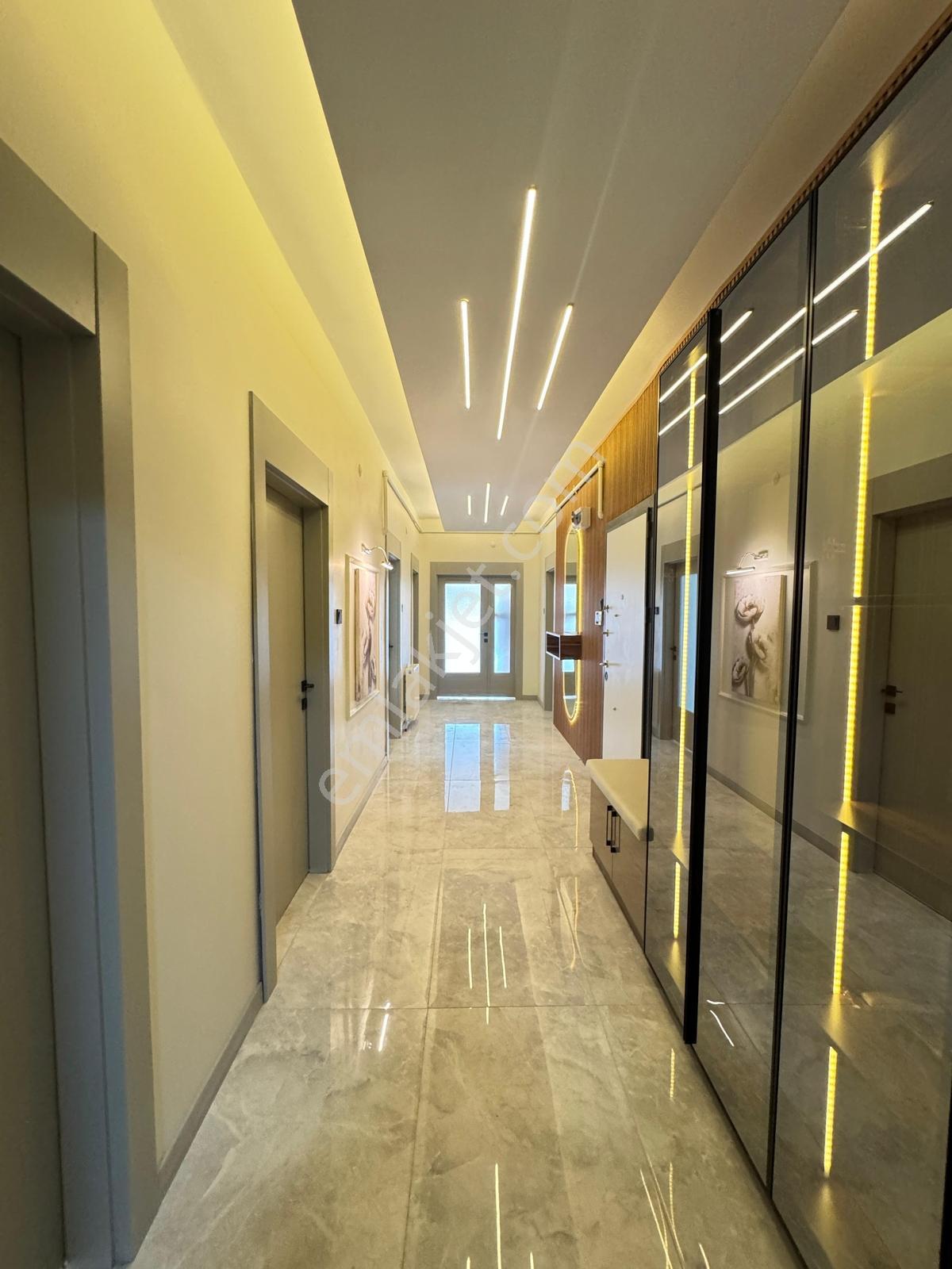 Cumhuriyet Gayrimenkulden 3+1 Full+full Yapılı Daire - Görsel 38