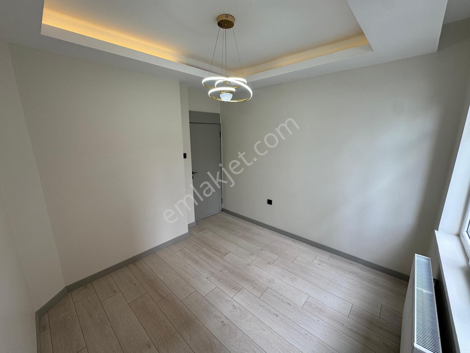 Cumhuriyet Gayrimenkulden 3+1 Full+full Yapılı Daire - Görsel 32