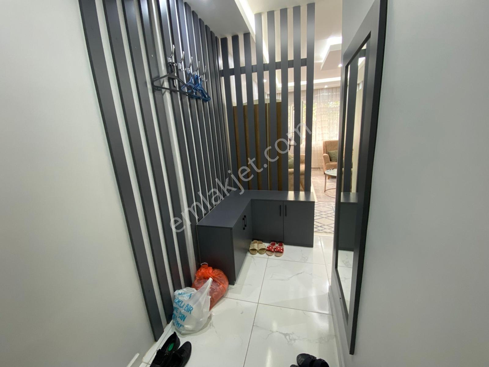 Cumhuriyetten Kızılay Avm Yakını 1+1 Full Eşyalı - Görsel 25