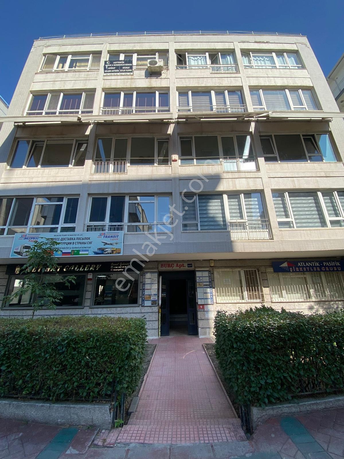 Cumhuriyetten Kızılay Avm Yakını 1+1 Full Eşyalı - Görsel 39