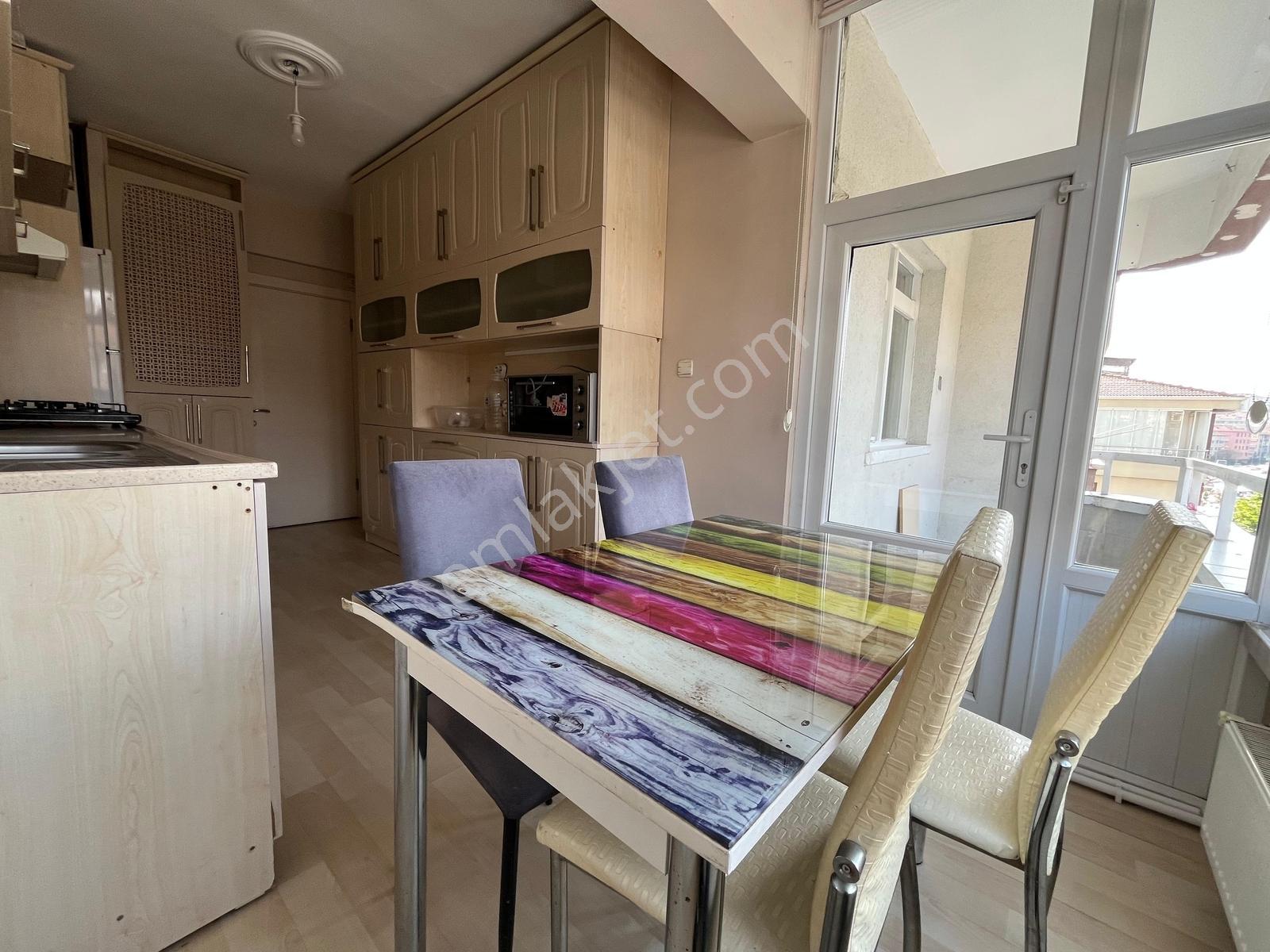 Cumhuriyet Gayrimenkulden 3+1 Full Eşyalı Kiralık Daire - Görsel 9