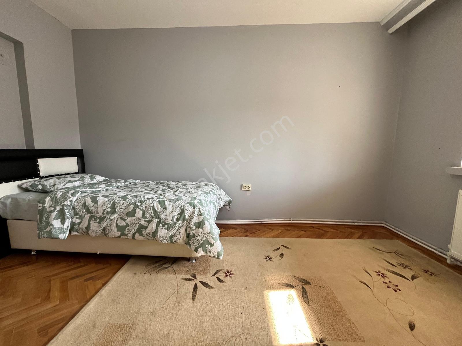 Cumhuriyet Gayrimenkulden 3+1 Full Eşyalı Kiralık Daire - Görsel 37