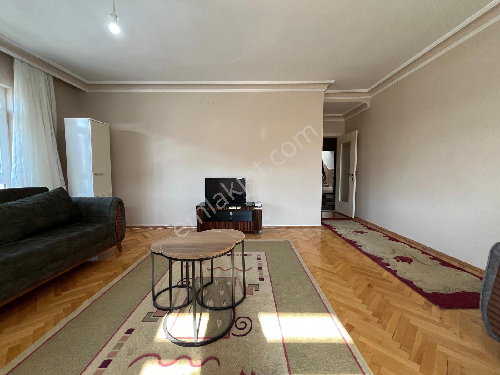 Cumhuriyet Gayrimenkulden 3+1 Full Eşyalı Kiralık Daire - Görsel 14