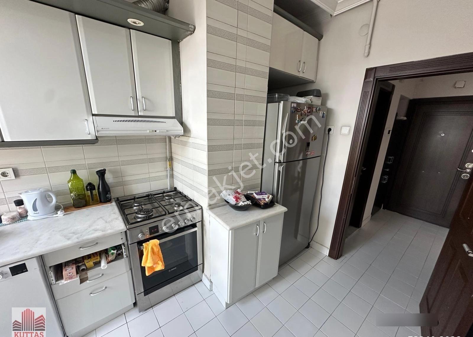 Kuttaş'tan Bahçelievler Metro Karşısı Konak Apt Katta3+1 Kiralık - Görsel 8