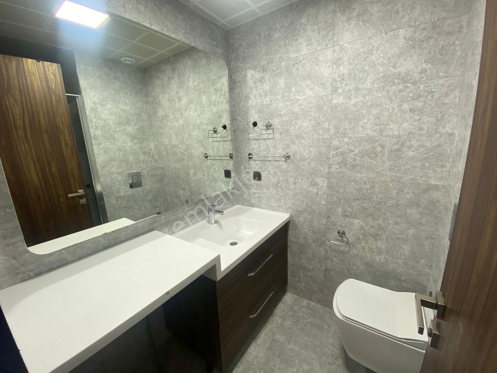 Cumhuriyet Gayrimenkulden 1+1 Üniversite Yakını Kiralık Daire - Görsel 29