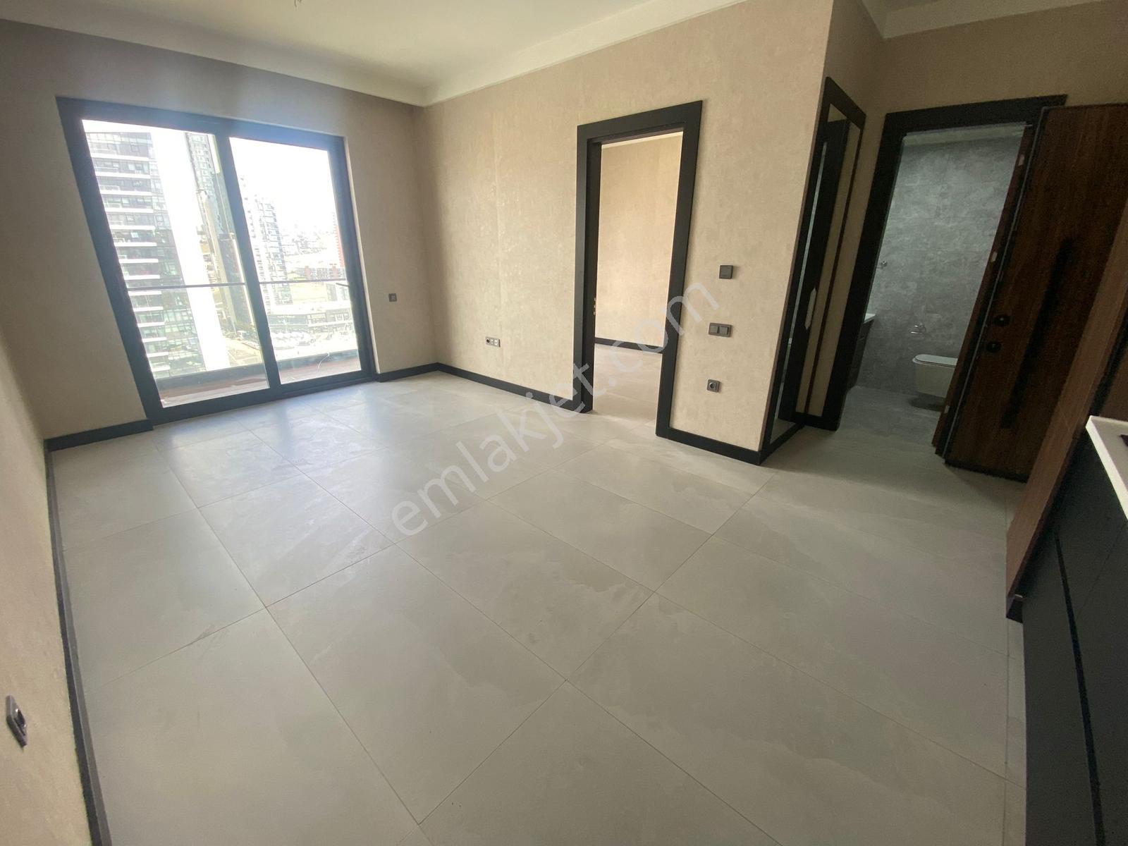 Cumhuriyet Gayrimenkulden 1+1 Üniversite Yakını Kiralık Daire - Görsel 37
