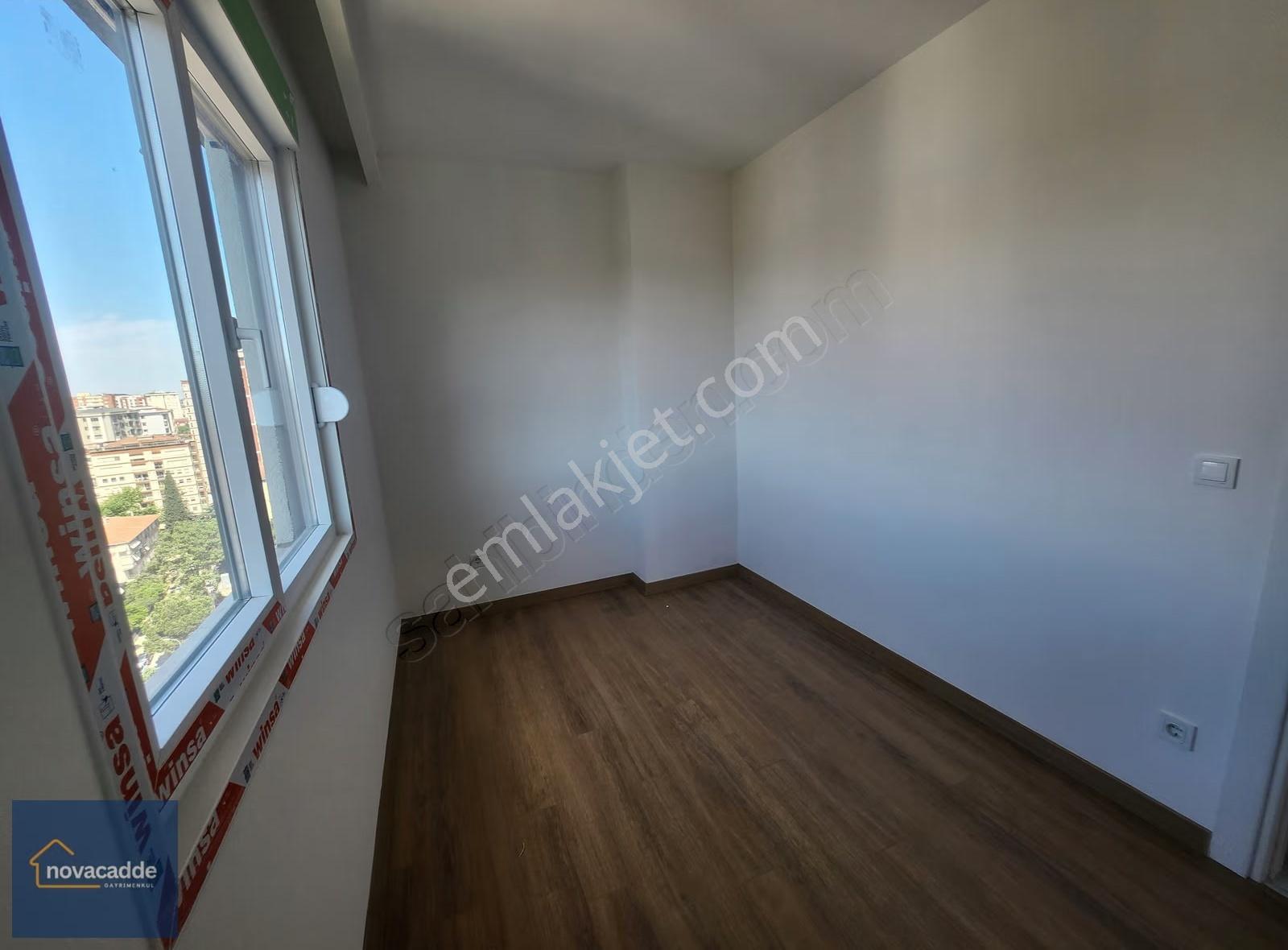Erenköyde Yeni Binada Merkezi Lokasyonda Geniş 2+1 Daire - Görsel 16
