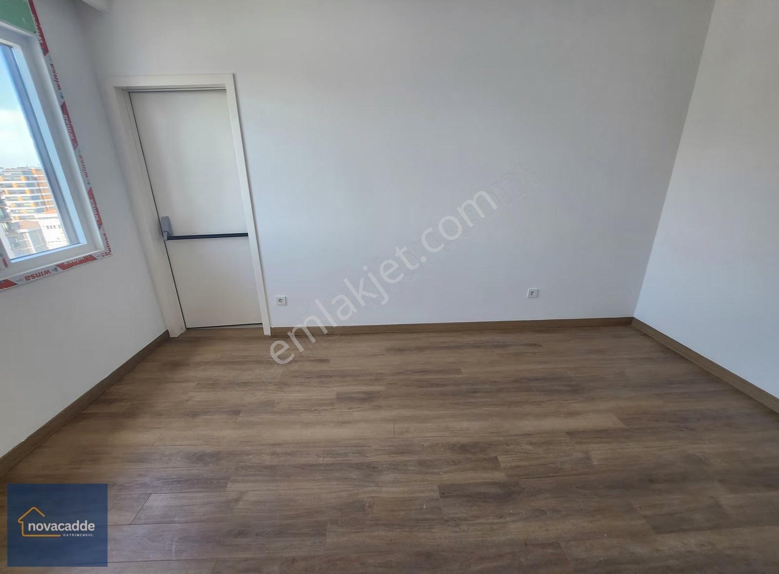 Erenköyde Yeni Binada Merkezi Lokasyonda Geniş 2+1 Daire - Görsel 21