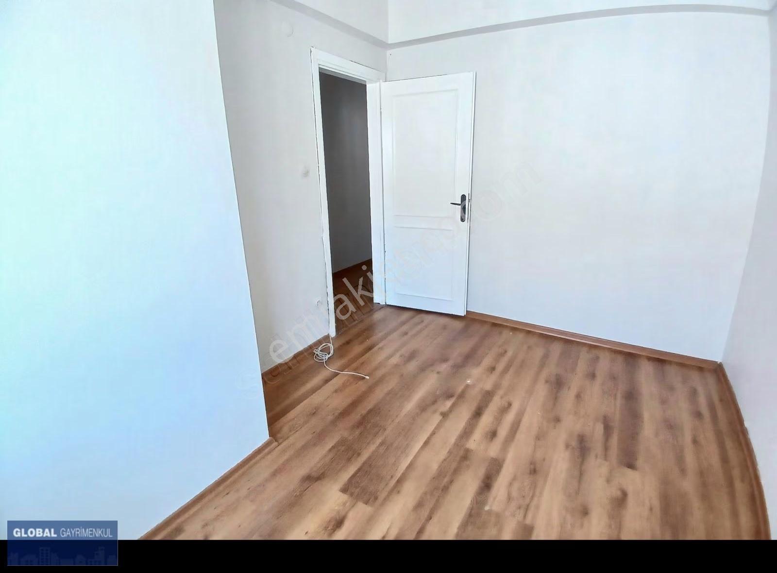 Globalden, Cami Mah'de Çınar Sitesinde Ara Kat 3+1 Daire - Görsel 16