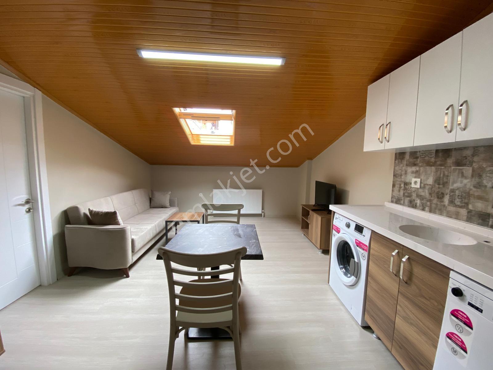 Cumhuriyet Gayrimenkulden 1+1 Full Eşyalı Faturalar Dahil - Görsel 23