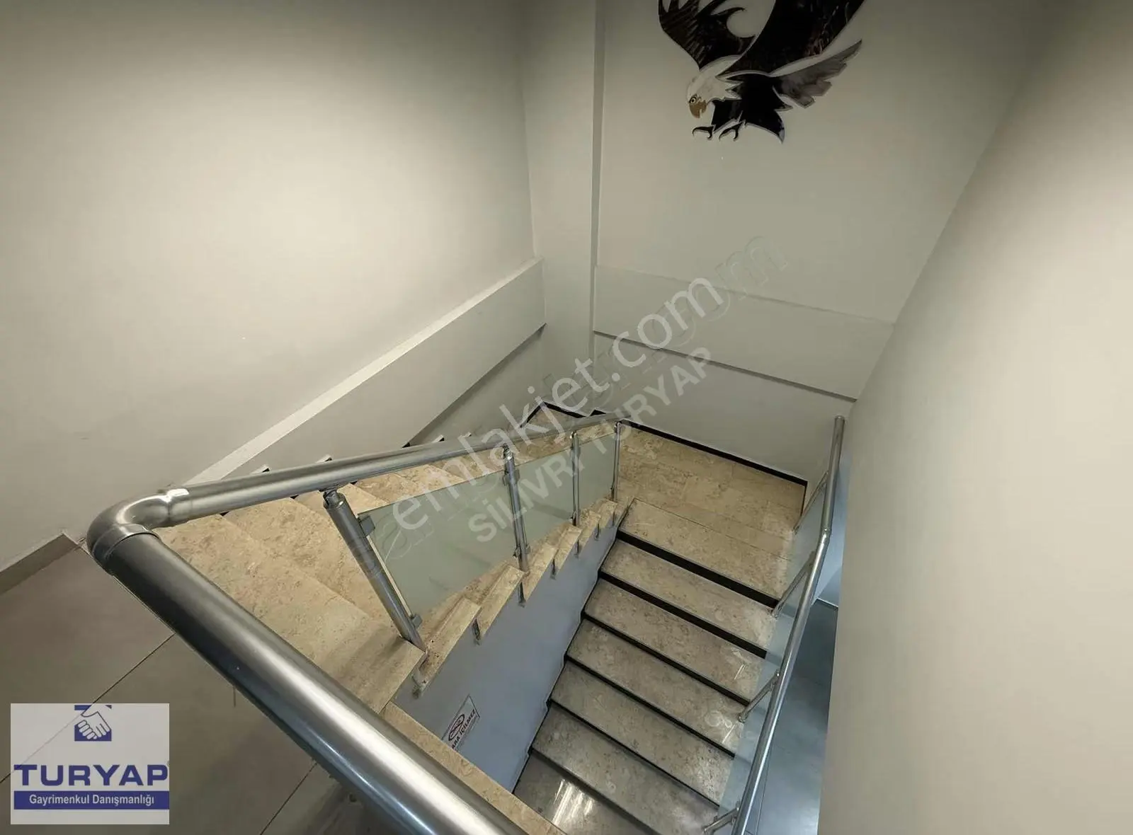 Silivride Kiralık Hazır Kullanışlı Mobilyalı 6 Odalı Ofis - Görsel 3