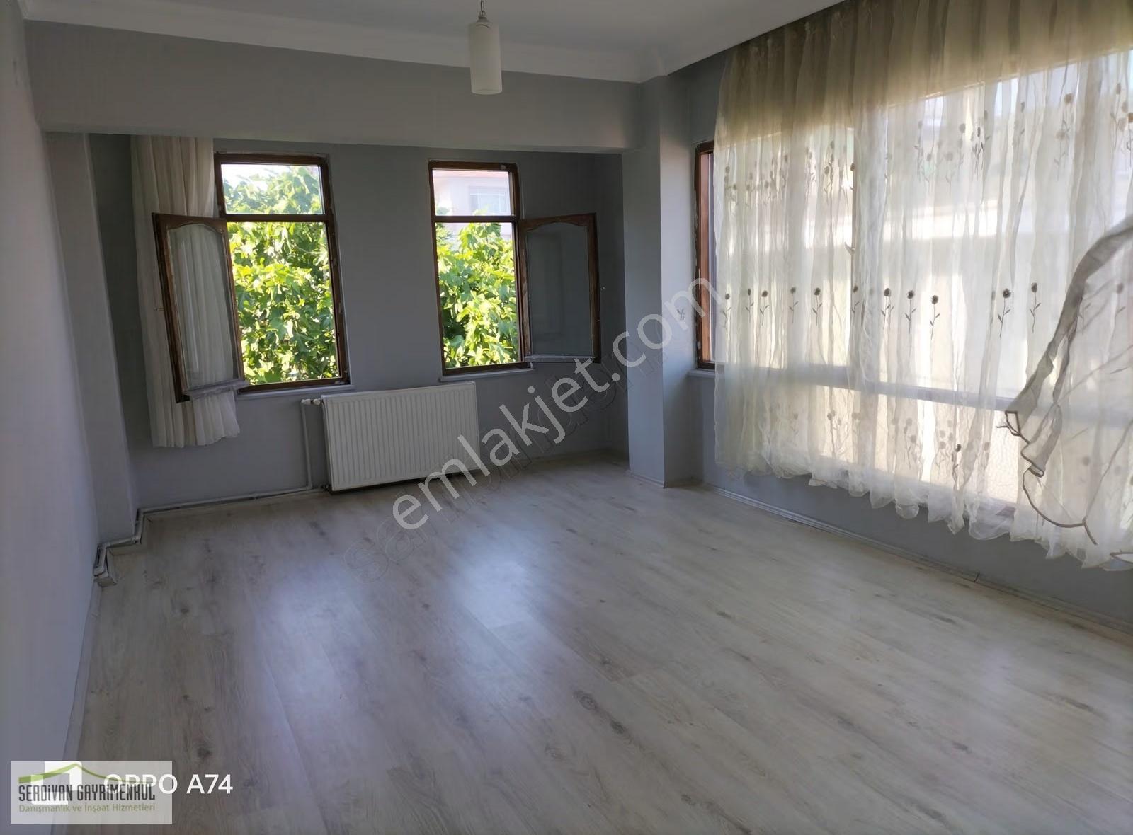 Serdivan İstiklal Mahallesinde Kiralık Geniş Daire.. - Görsel 15