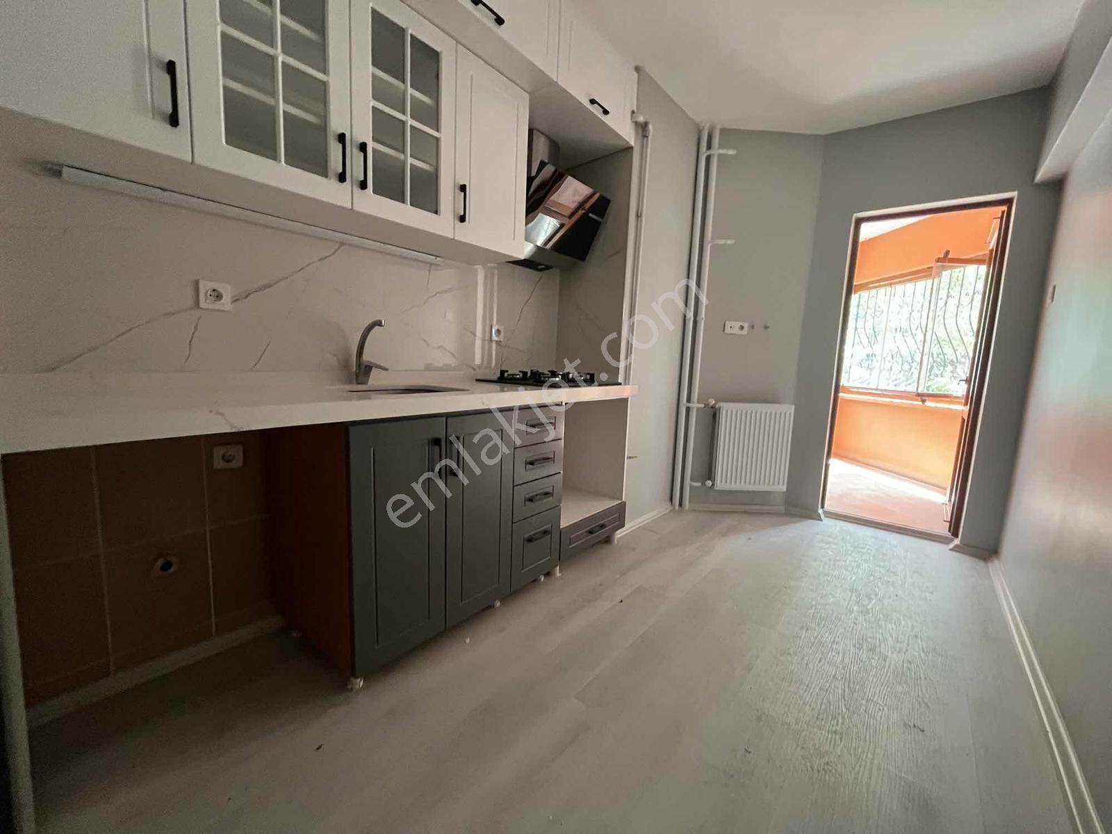 Cumhuriyet Gayrimenkulden 3+1 Fullyapılı Kiralık Site İcerisinde - Görsel 24