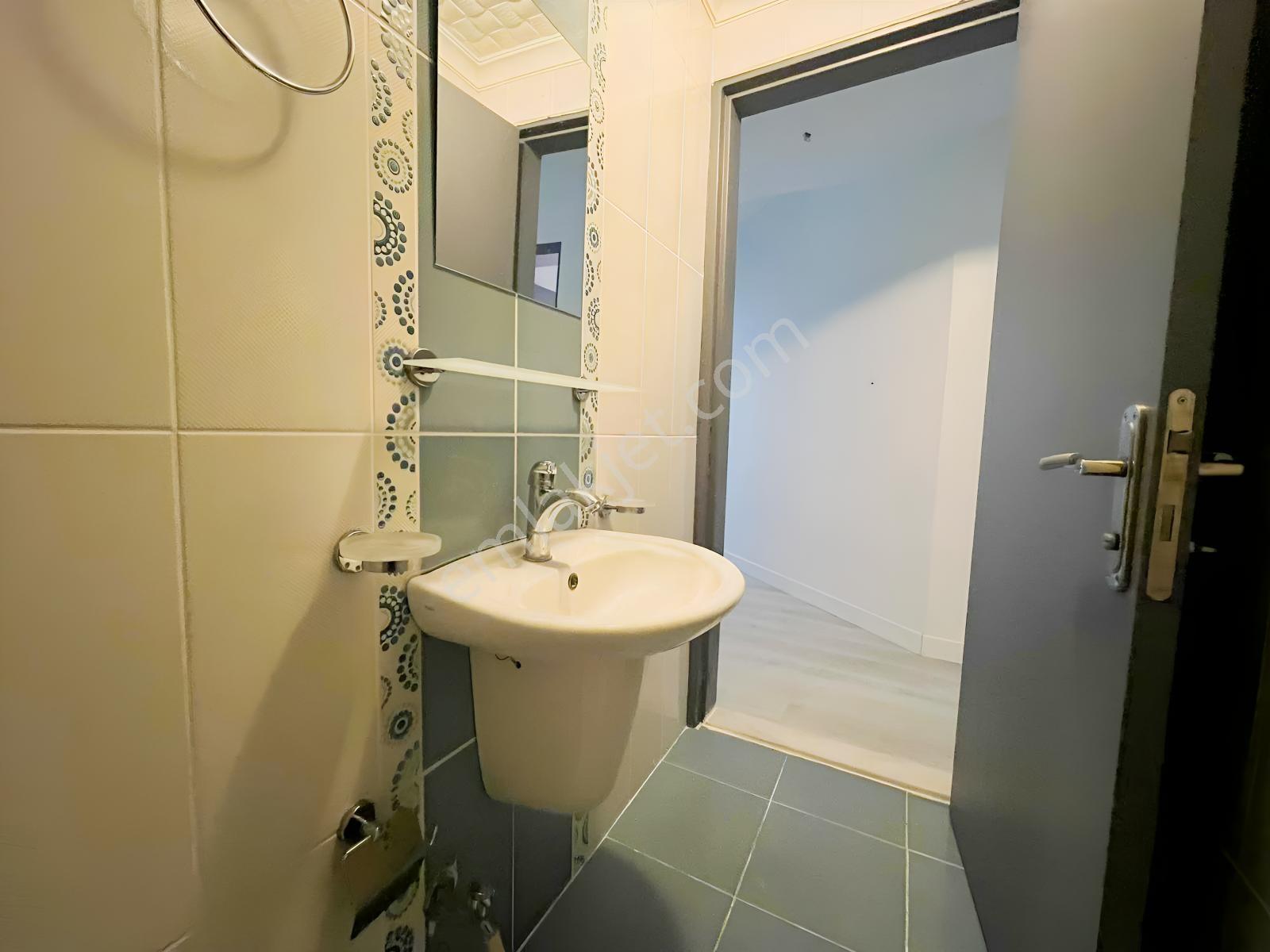 Cumhuriyet Gayrimenkulden 3+1 Fullyapılı Kiralık Site İcerisinde - Görsel 36