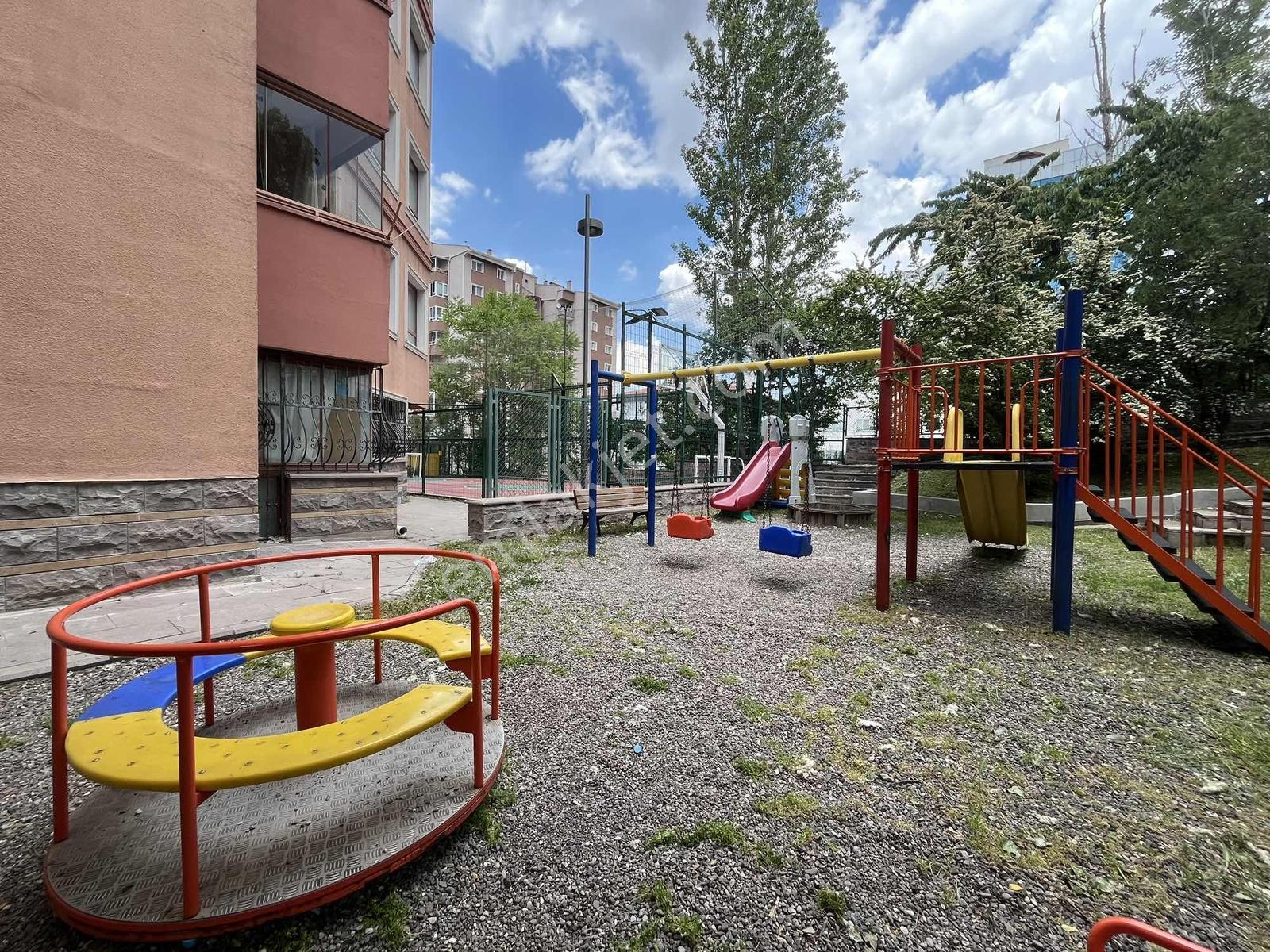 Cumhuriyet Gayrimenkulden 3+1 Fullyapılı Kiralık Site İcerisinde - Görsel 40