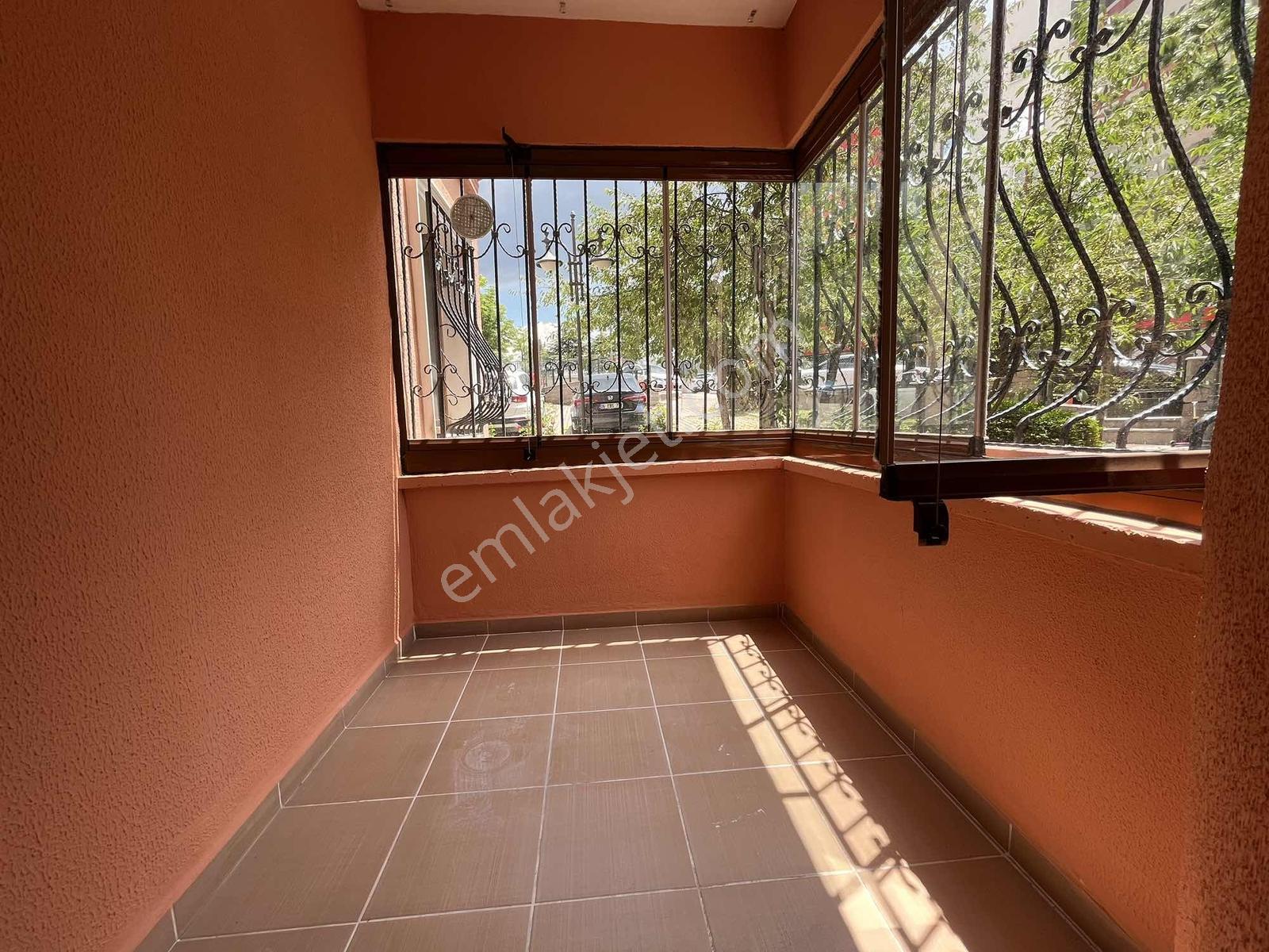 Cumhuriyet Gayrimenkulden 3+1 Fullyapılı Kiralık Site İcerisinde - Görsel 38