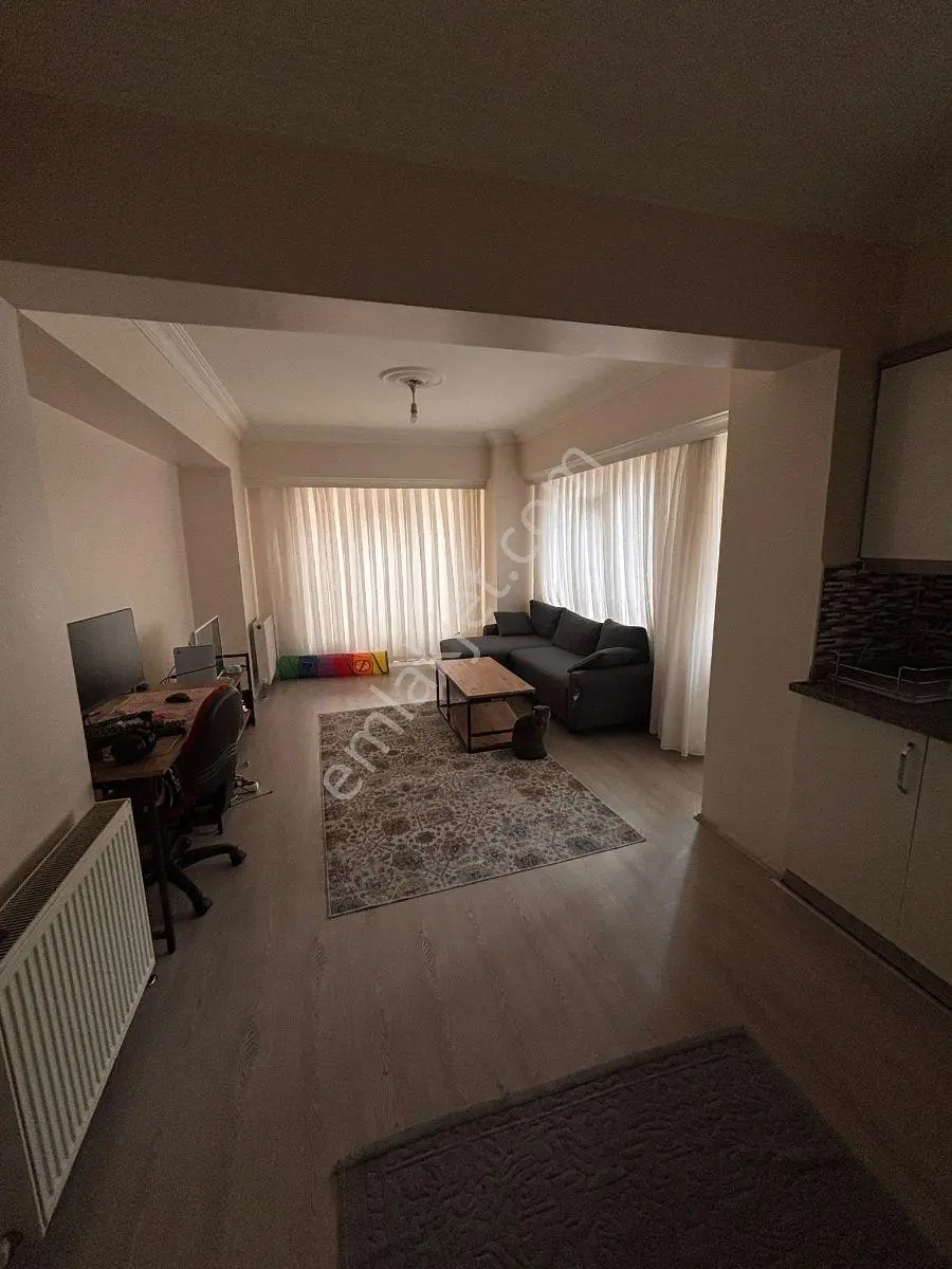 İhsaniye Mahallesinde Satılık 1+1 Daire 60 M2