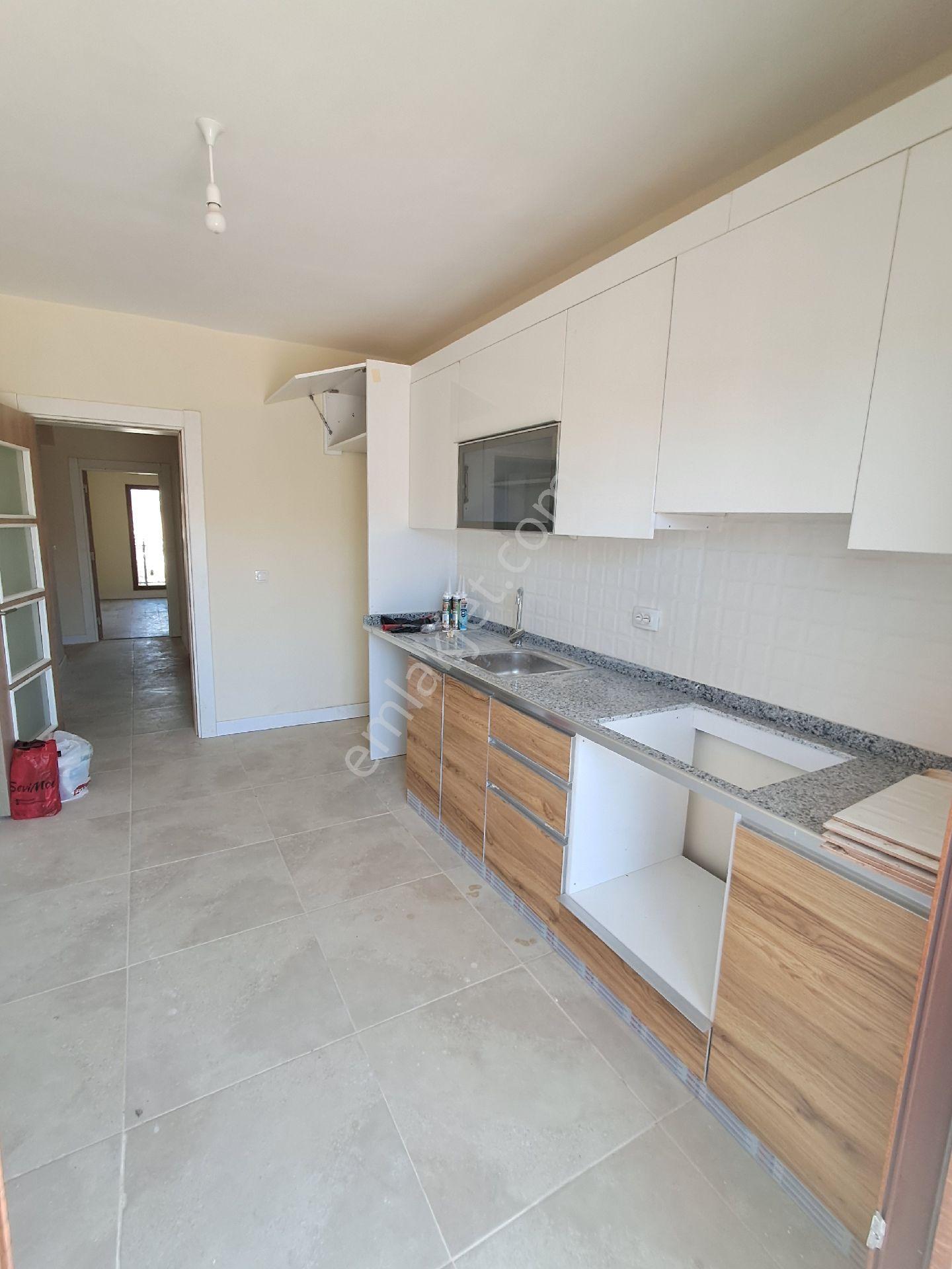 Fethiye Karaculhada Tokılerde Kiralik Daıre 2+1 Kapalı Mutfak