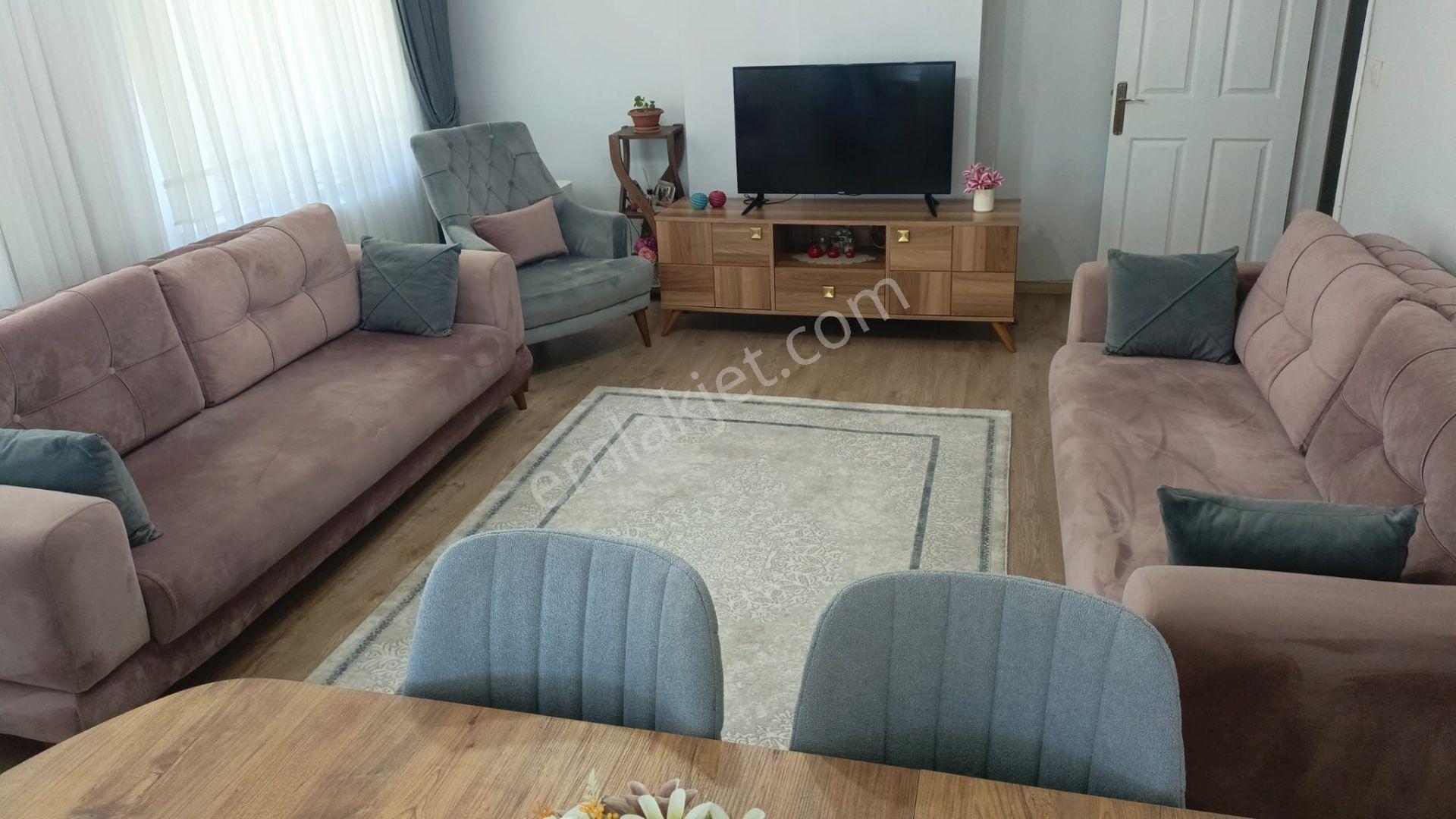 Güzelyalı Güven Emlaktan Merkezi Konum Acil Satılık 120 M 3+1 Daire - Görsel 3