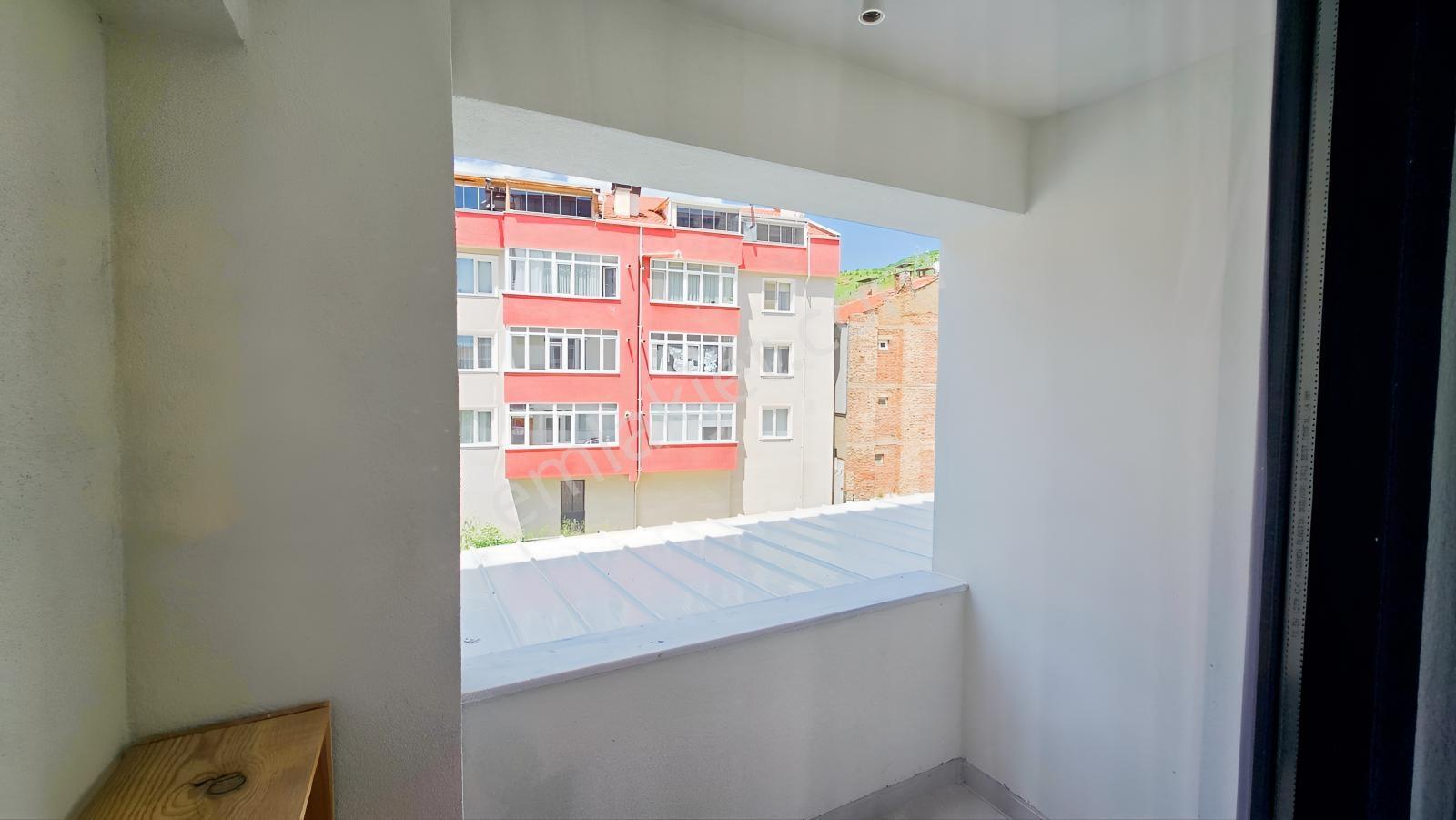 Cumhuriyet Meydanıyanında | 105 M2 2+1 | Kapalı Garaj | 2balkon - Görsel 6