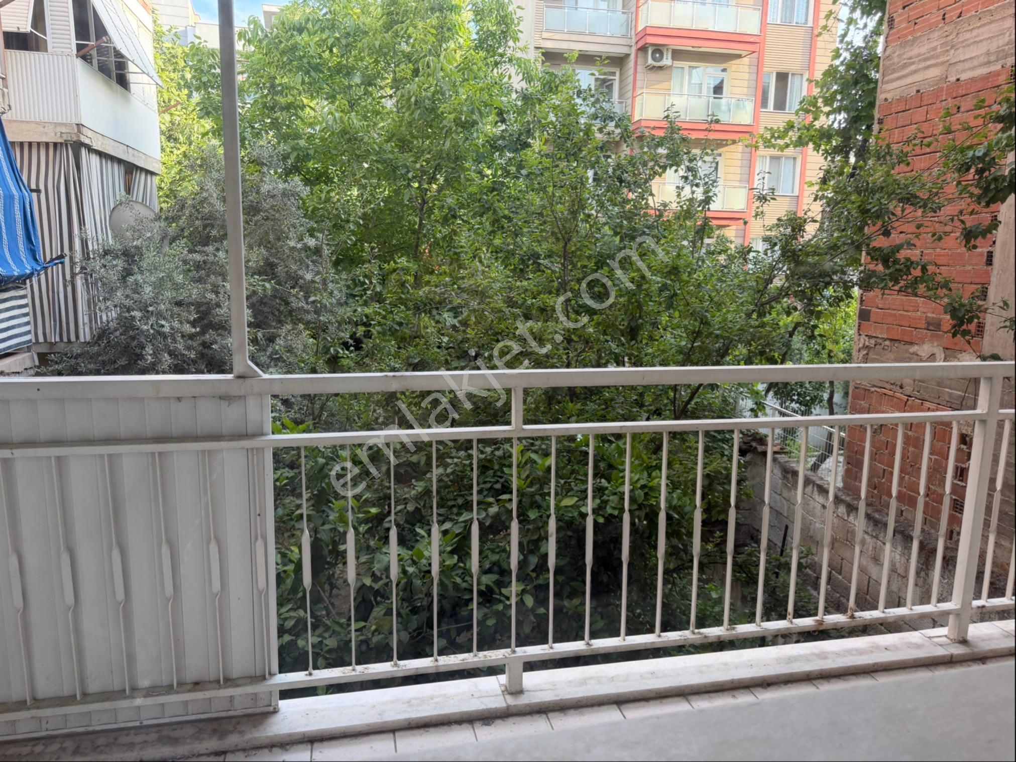 Mithatpaşa Mah.3+1 Doğalgazlı 3 Klimalı Daire - Görsel 31