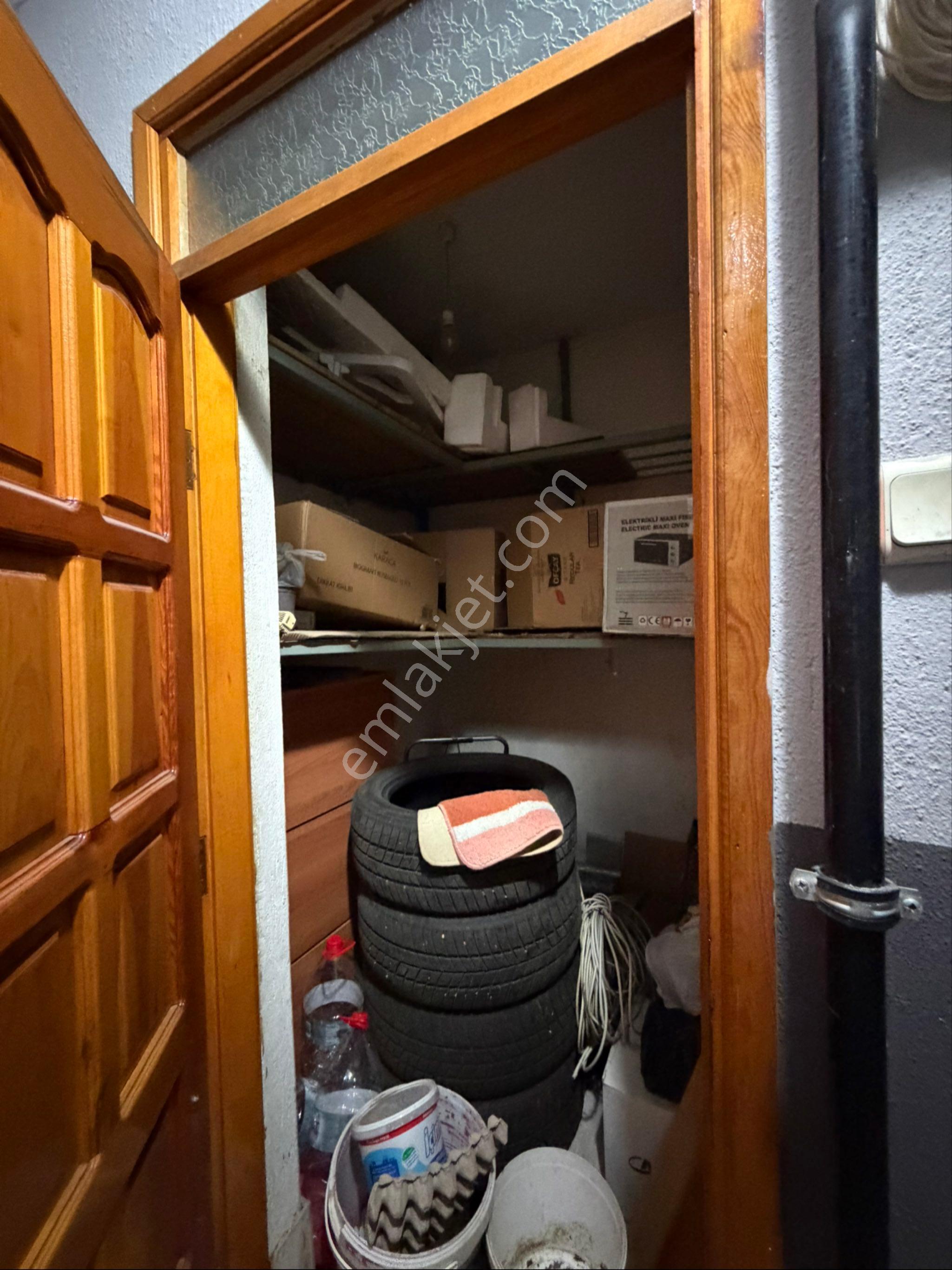 Mithatpaşa Mah.3+1 Doğalgazlı 3 Klimalı Daire - Görsel 21