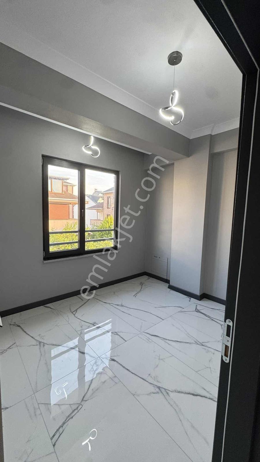 Demir Emlak'tan Satılık Geniş Bahçeli Villa - Görsel 23