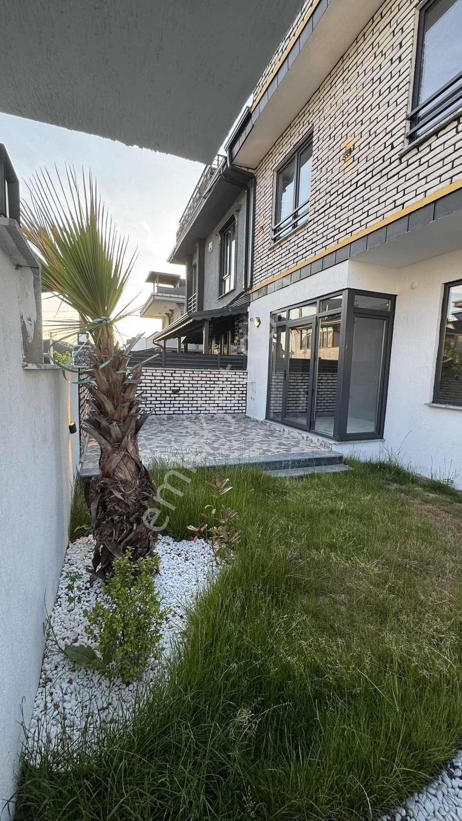 Demir Emlak'tan Satılık Geniş Bahçeli Villa - Görsel 4
